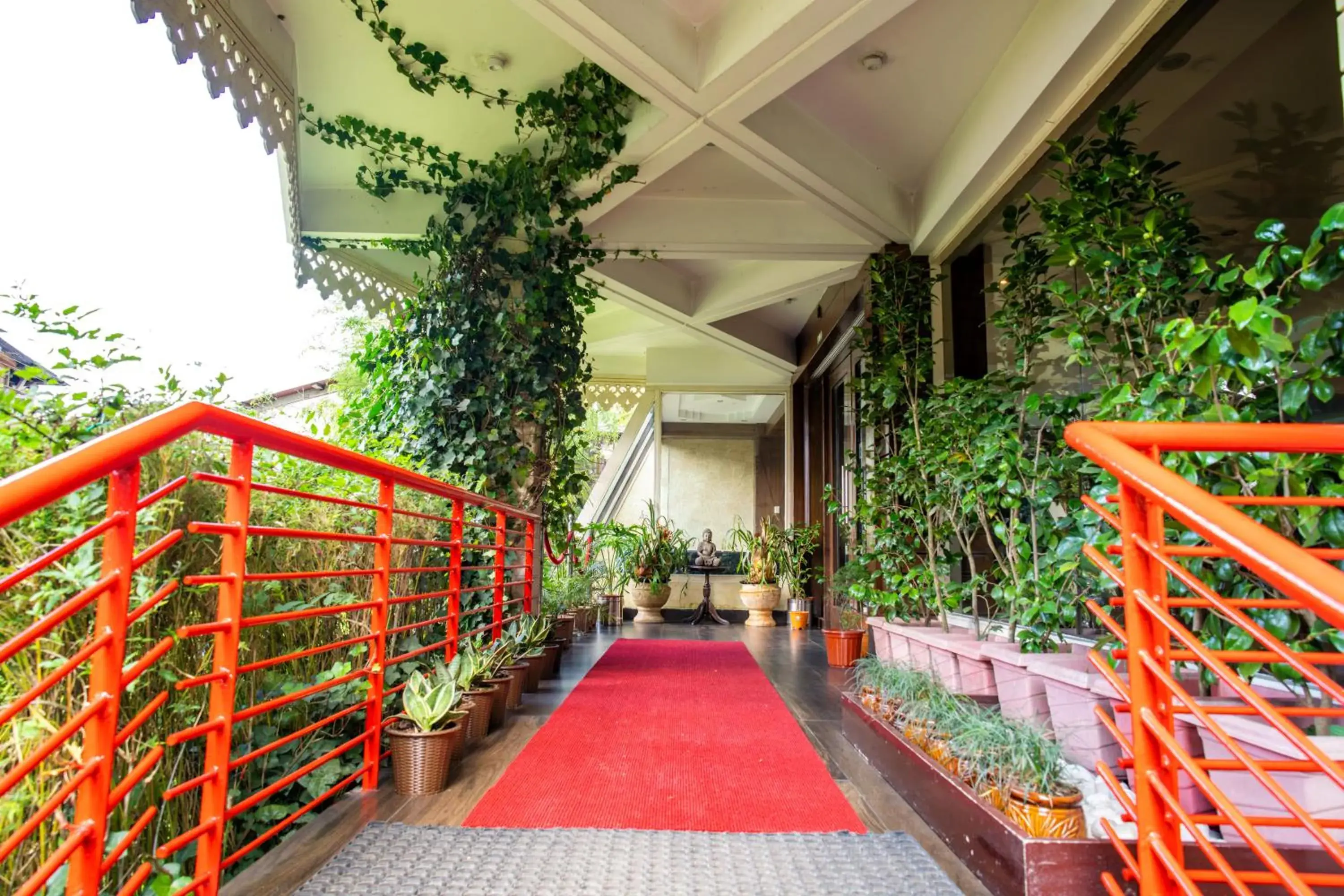 Facade/entrance, Balcony/Terrace in Hotel Viceroy