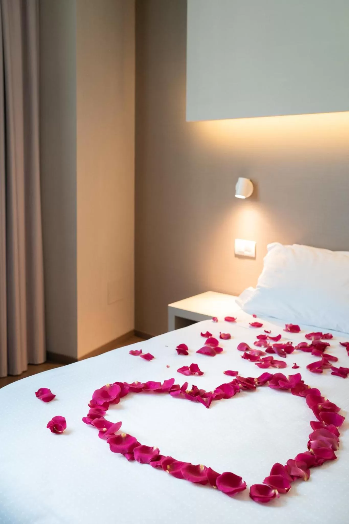 Decorative detail, Bed in Hotel Glance In Florence