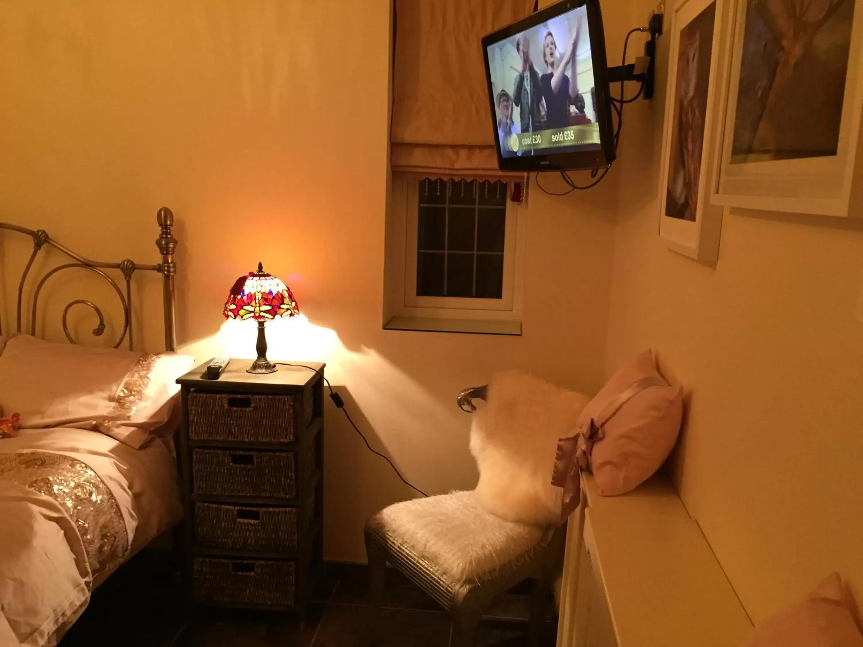 Bedroom, TV/Entertainment Center in Retreat at The Knowe Auchincruive Estate