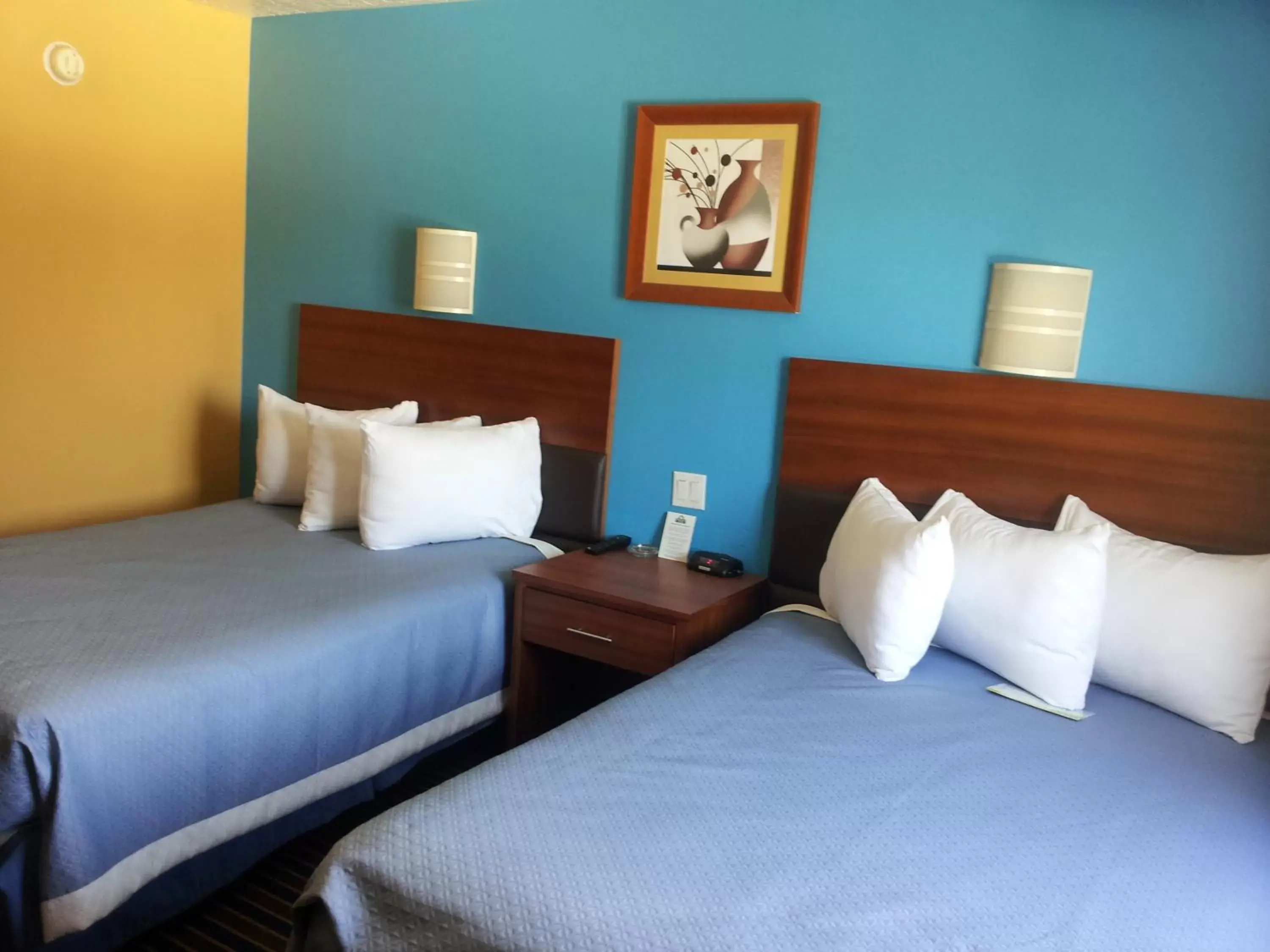 Bedroom, Bed in Days Inn by Wyndham Vernal