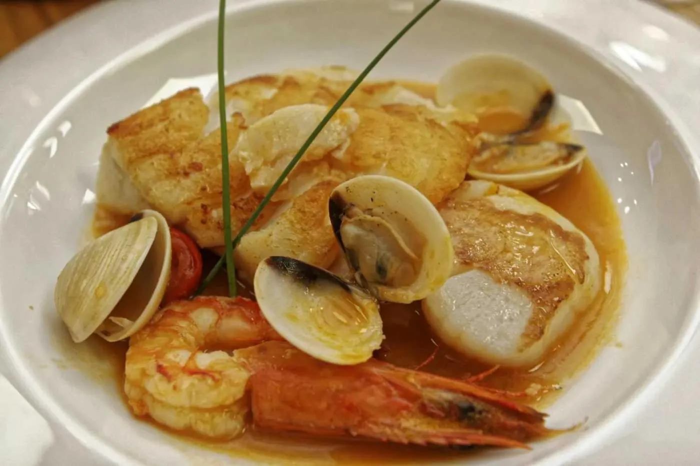 Restaurant/places to eat in Meg-Lozenetz Hotel