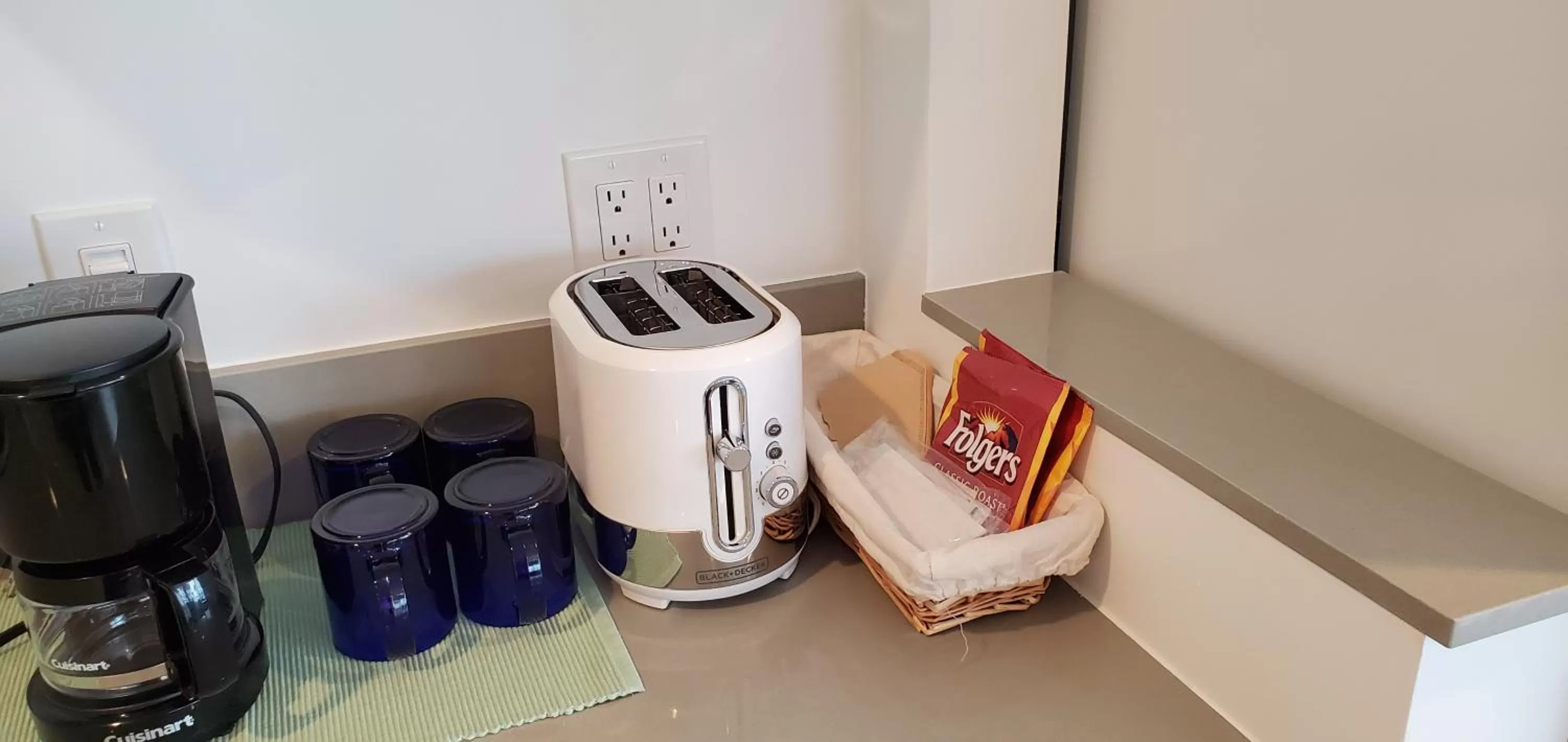 Coffee/tea facilities in Sea Horse Resort