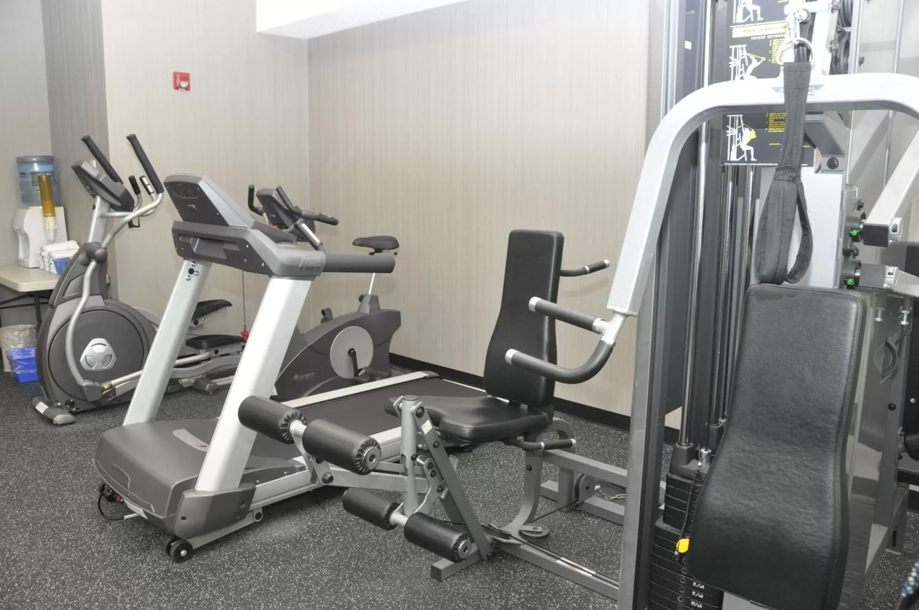 Fitness centre/facilities, Fitness Center/Facilities in Holiday Inn Express Hotel & Suites Barrie, an IHG Hotel