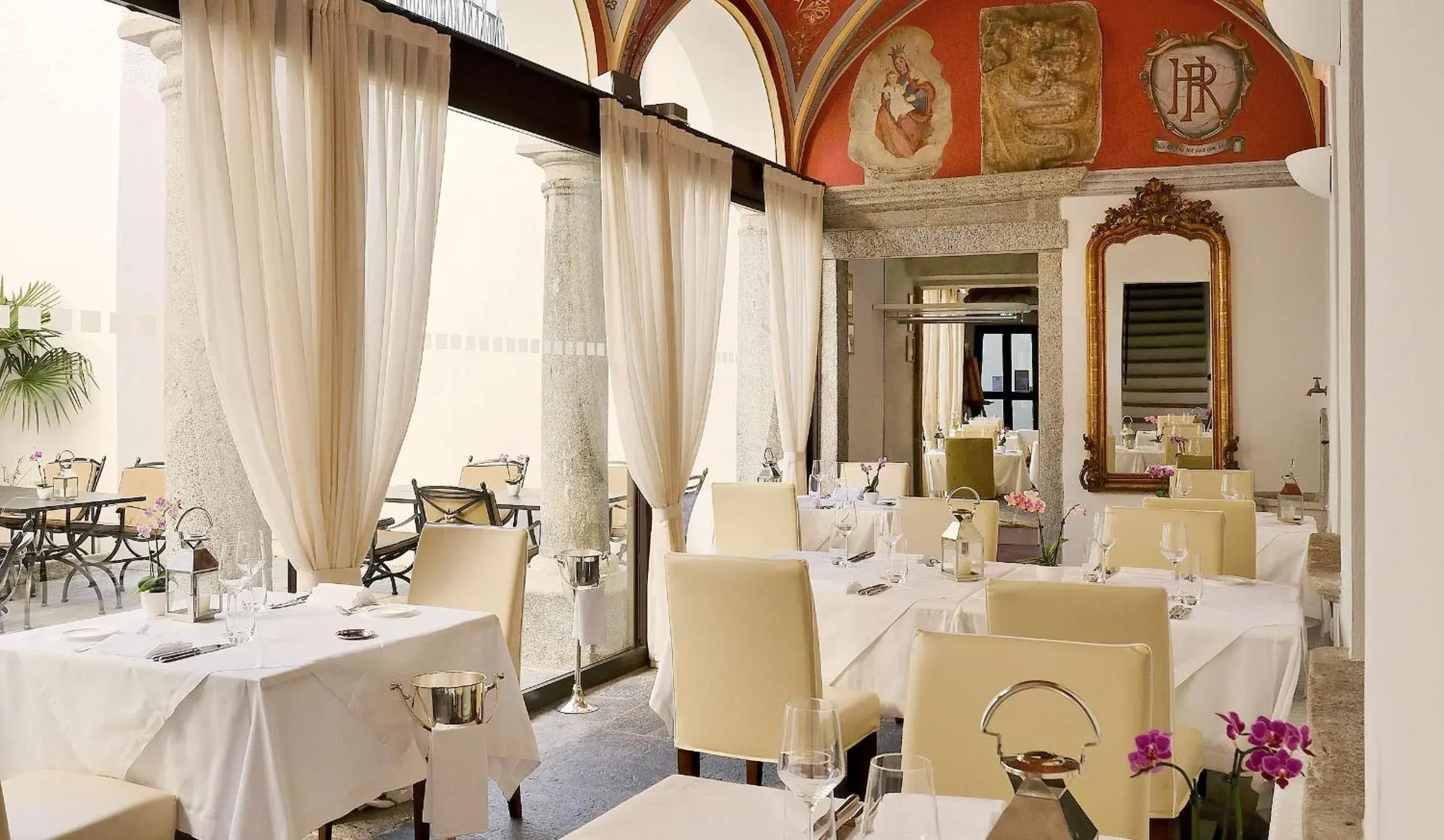 Restaurant/places to eat, Bathroom in Boutique Hotel La Rinascente