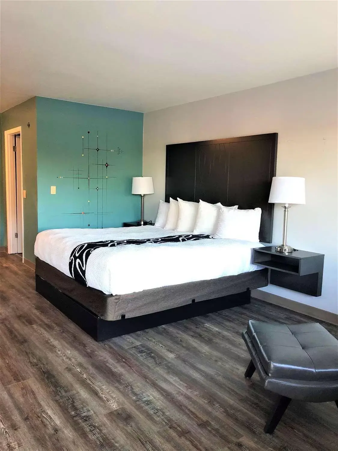 King Room in Richland Riverfront Hotel, Ascend Hotel Collection