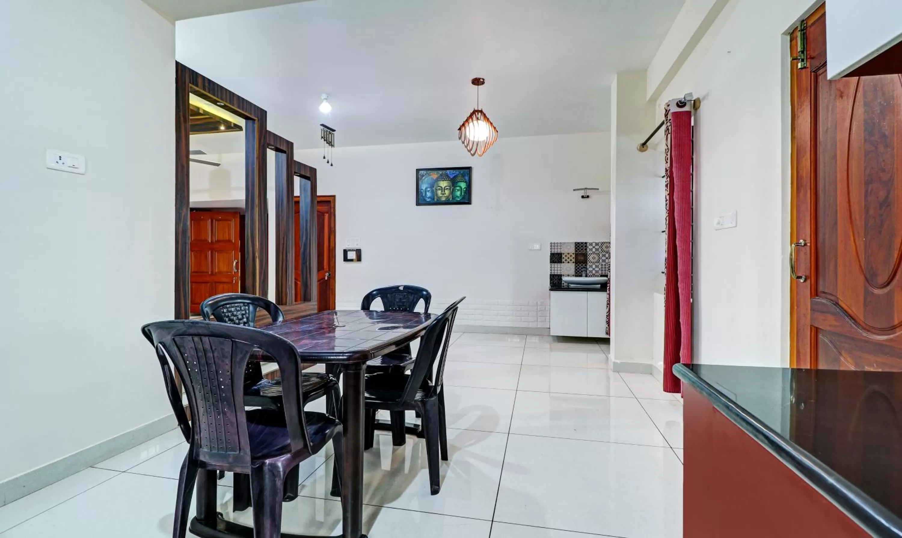 Dining Area in Itsy By Treebo - Colors Stay