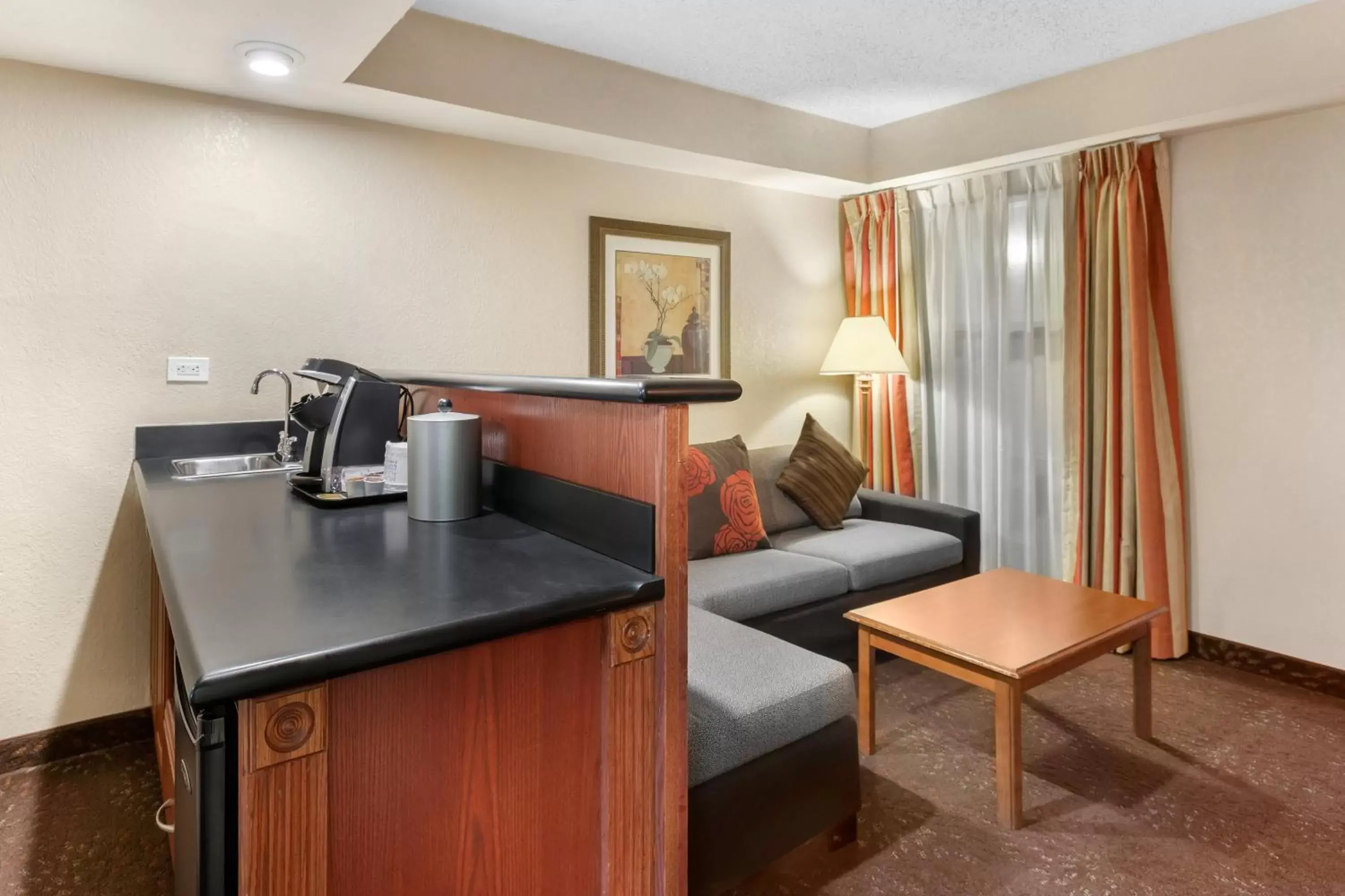 Photo of the whole room in Holiday Inn Express Chicago-Downers Grove, an IHG Hotel