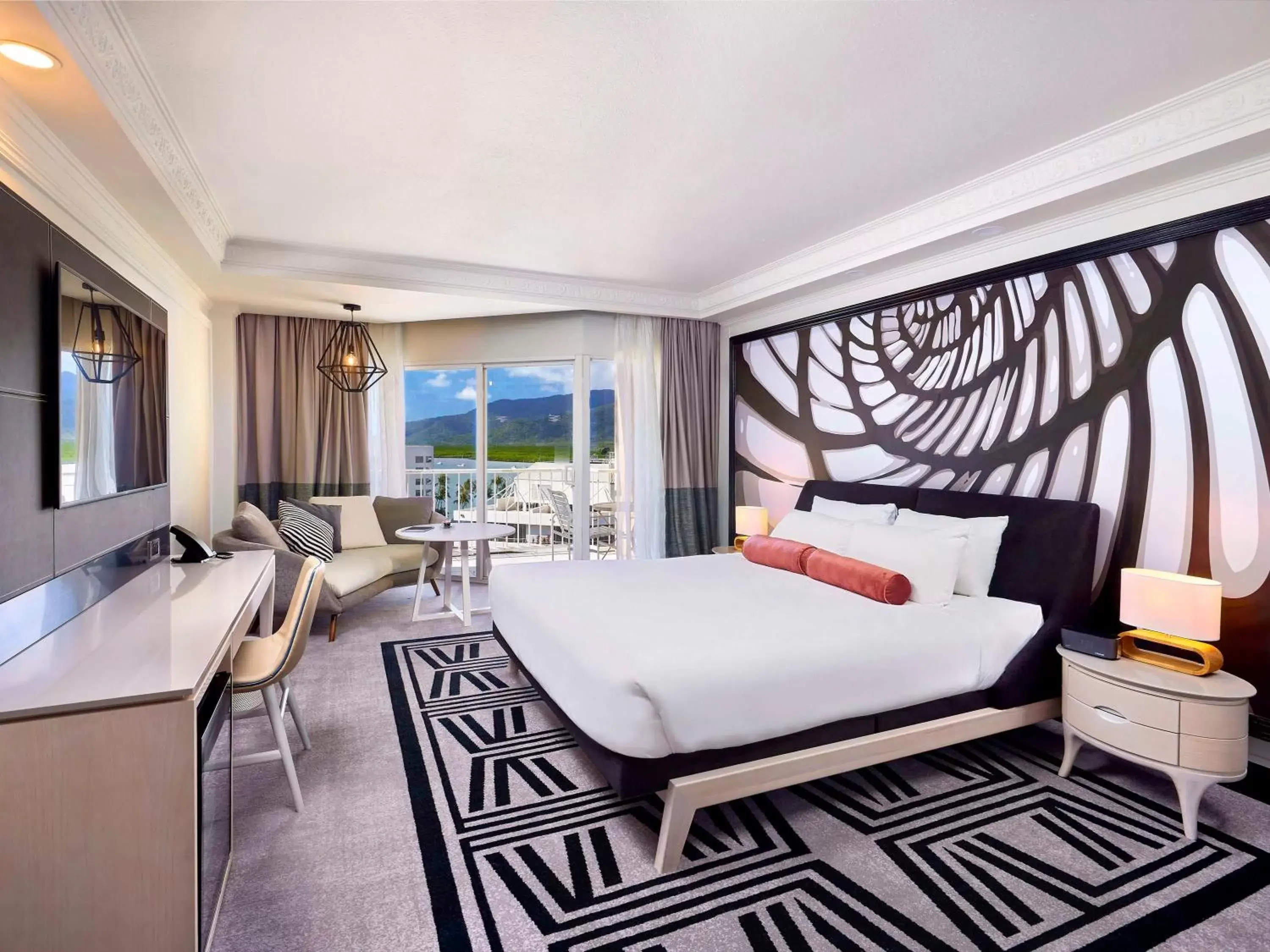 Bedroom in Pullman Cairns International