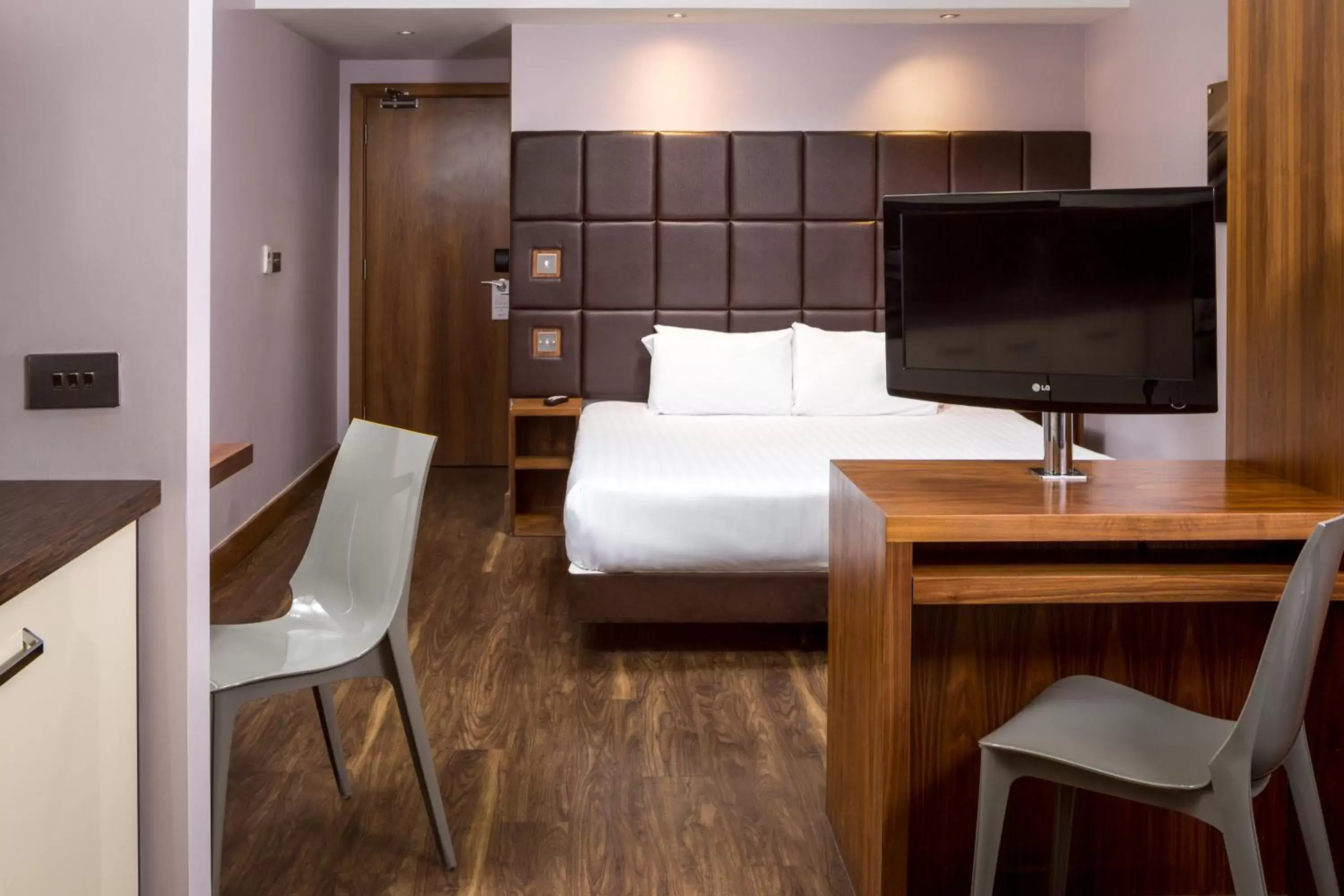 Bedroom, Bed in Roomzzz Leeds City Bedroom, Bed in Roomzzz Leeds City