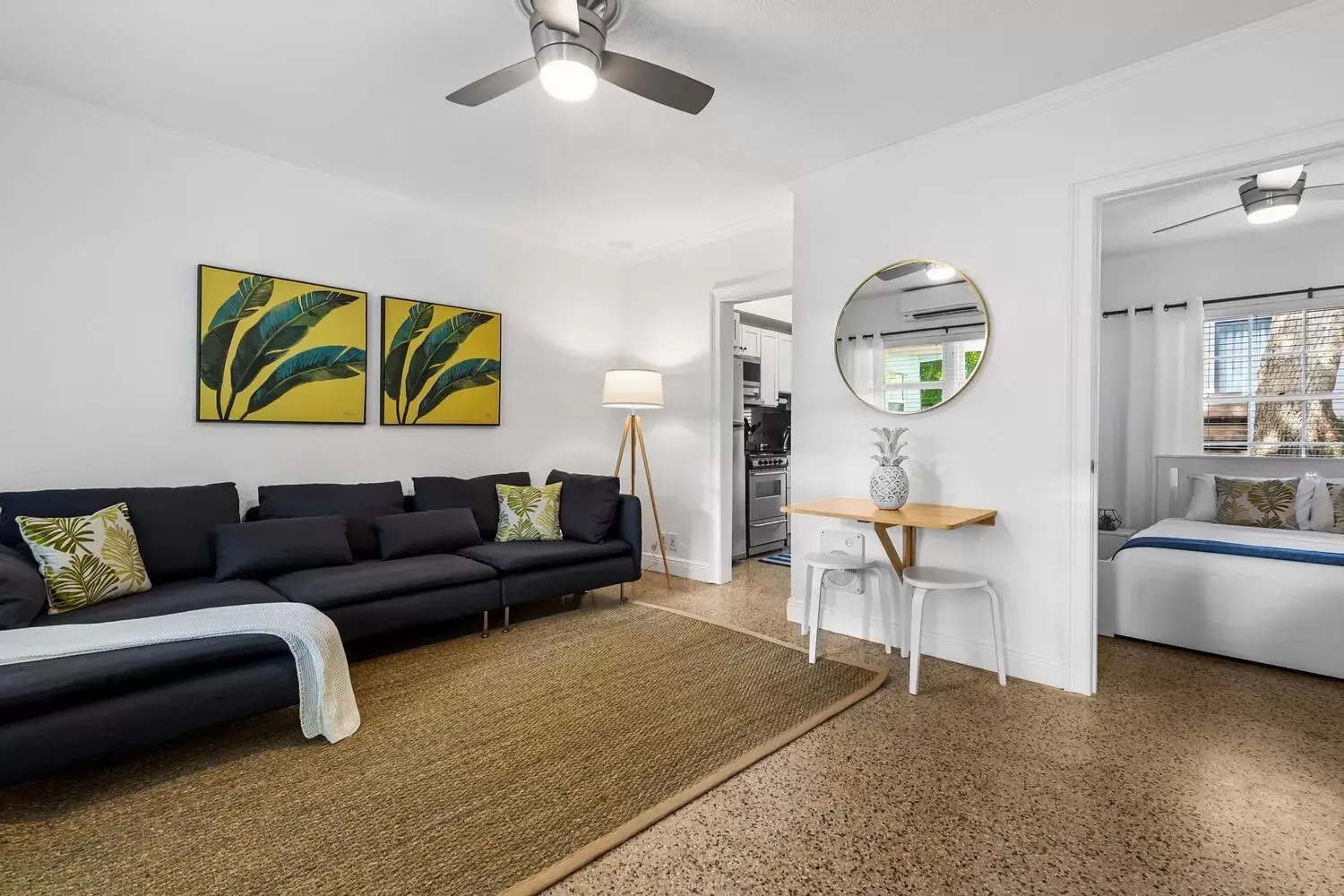 Living room in Alani Bay Villas