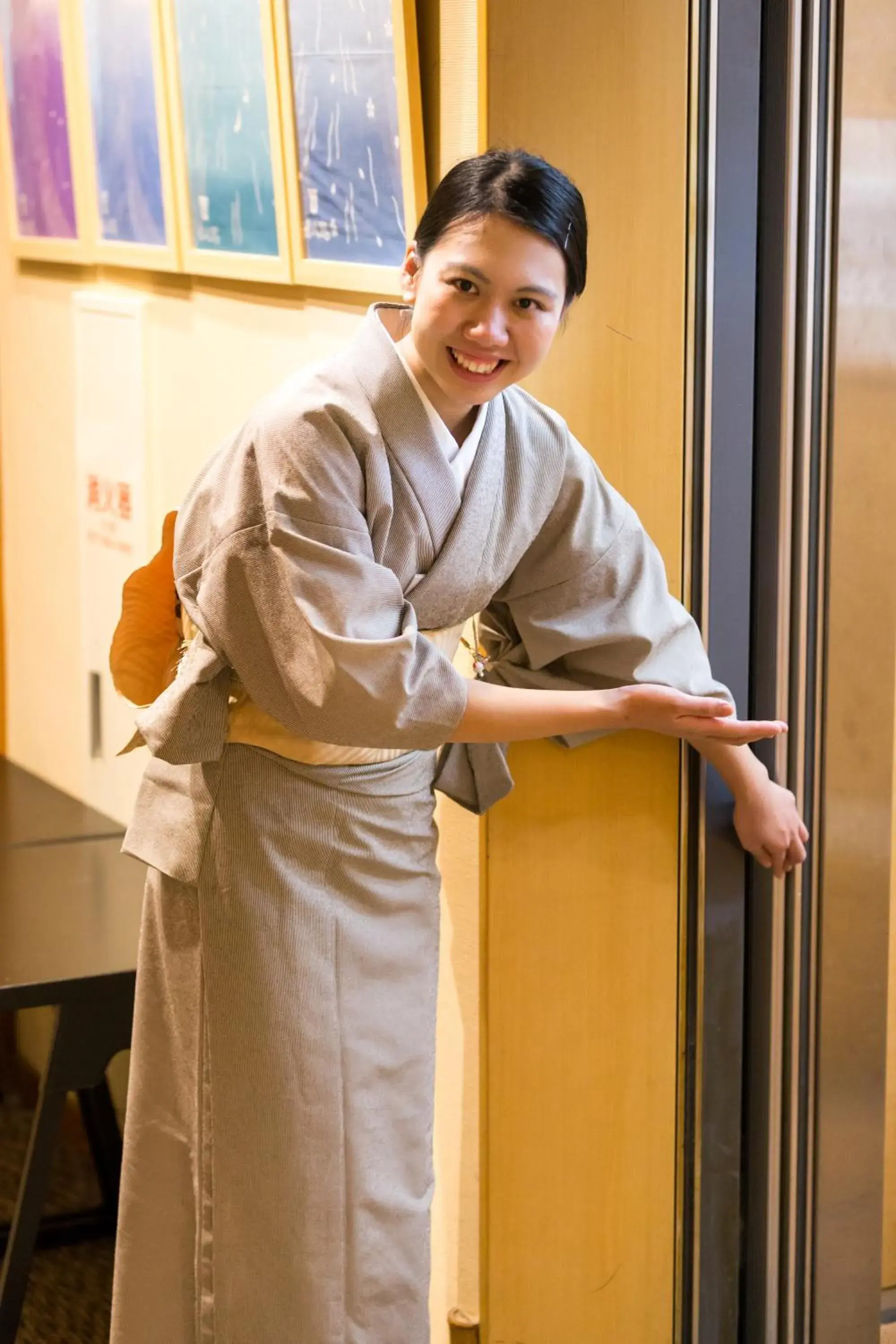 Staff in Honjin Hiranoya Bekkan Annex