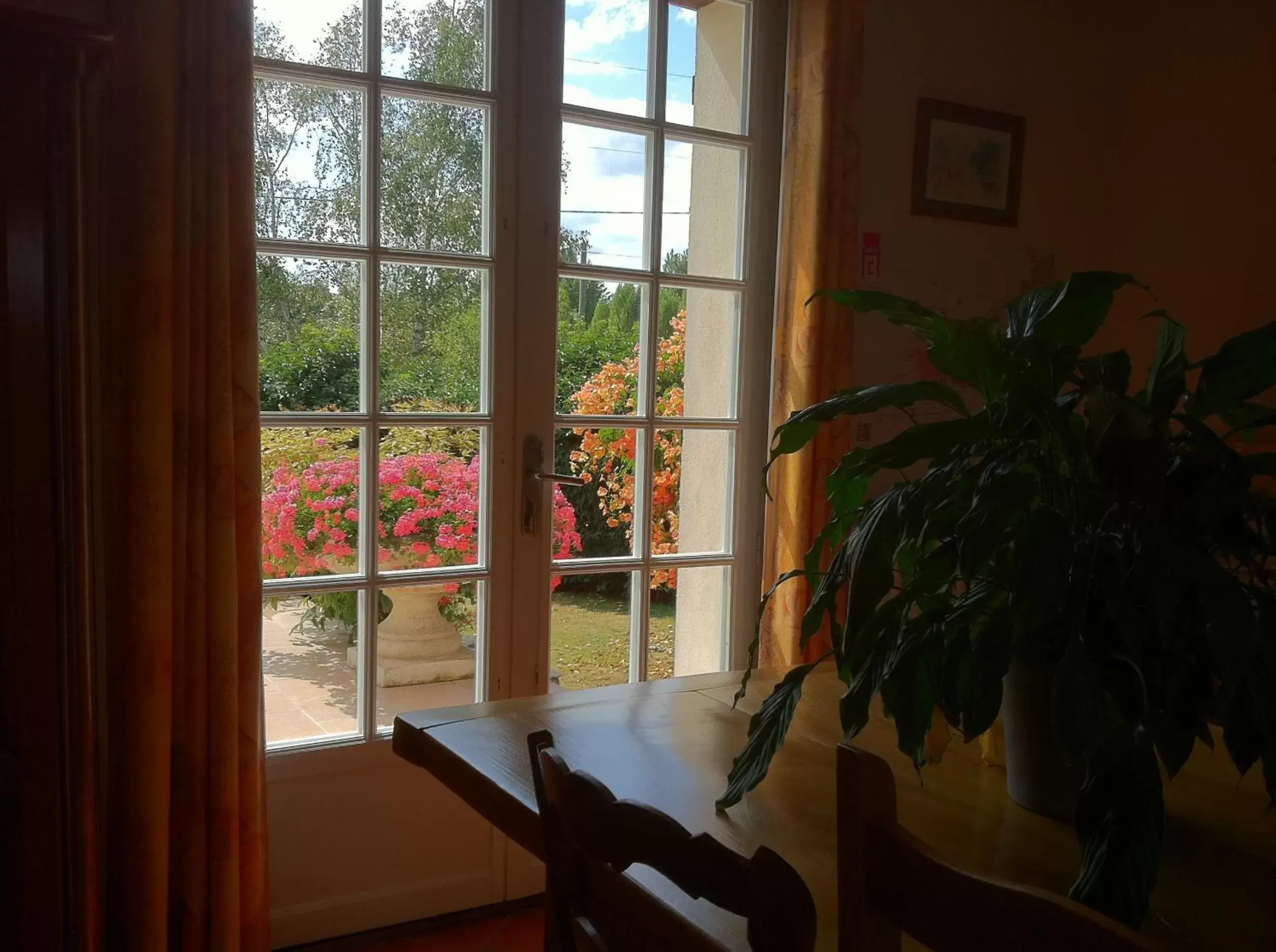 Dining area in Le Clos des Perraudières