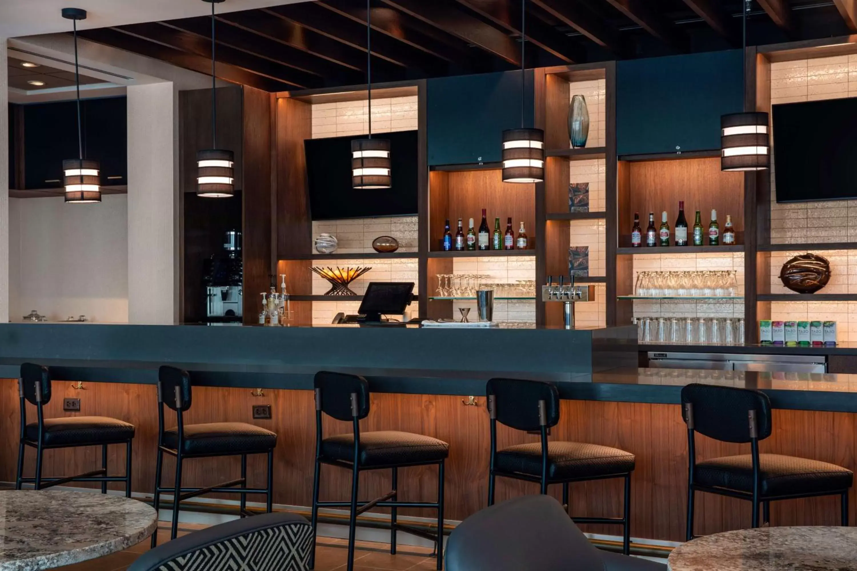Lounge or bar, Lounge/Bar in Hyatt Place Titusville Kennedy Space Center