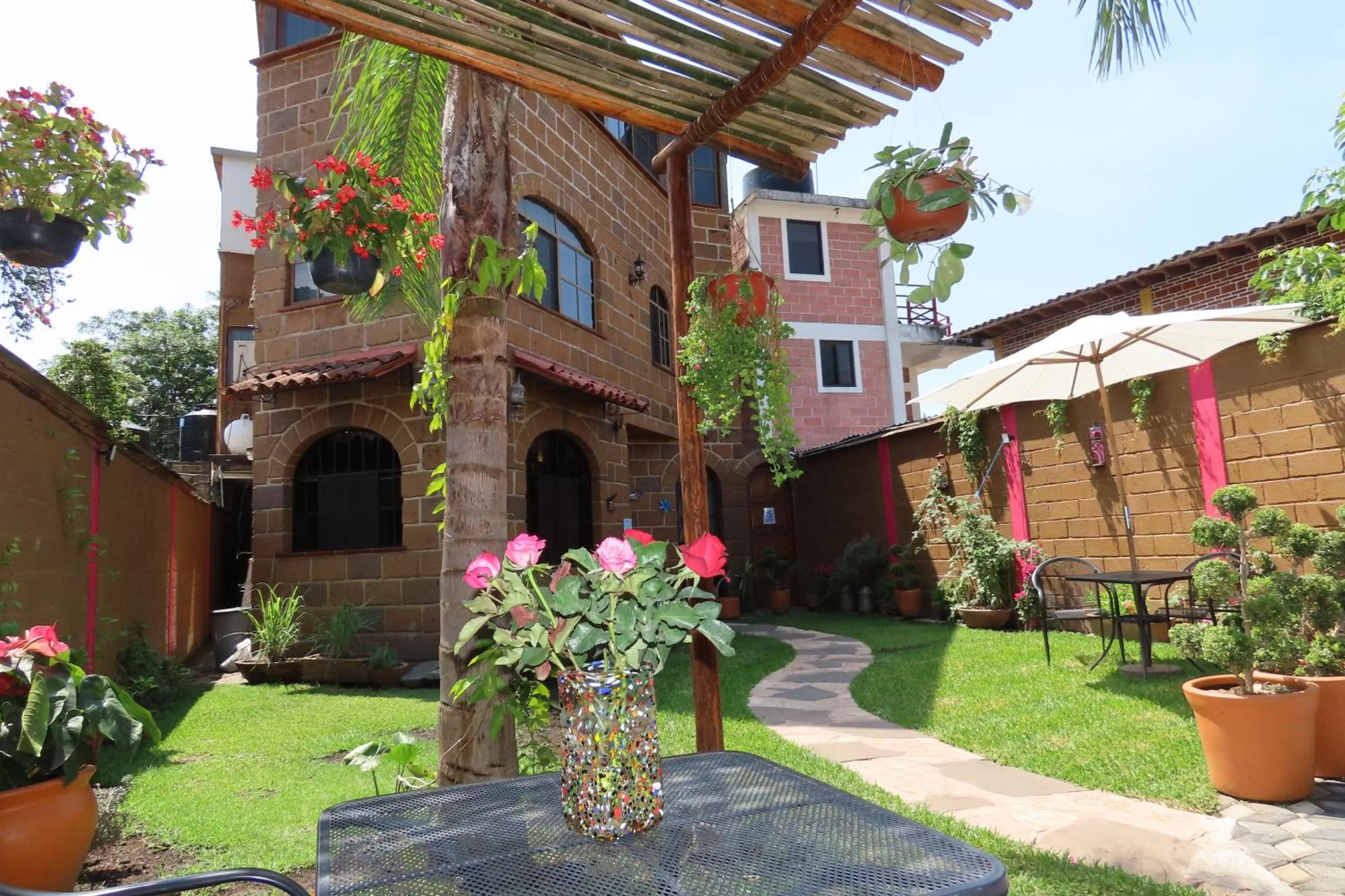 Property Building in Ma Petite Maison