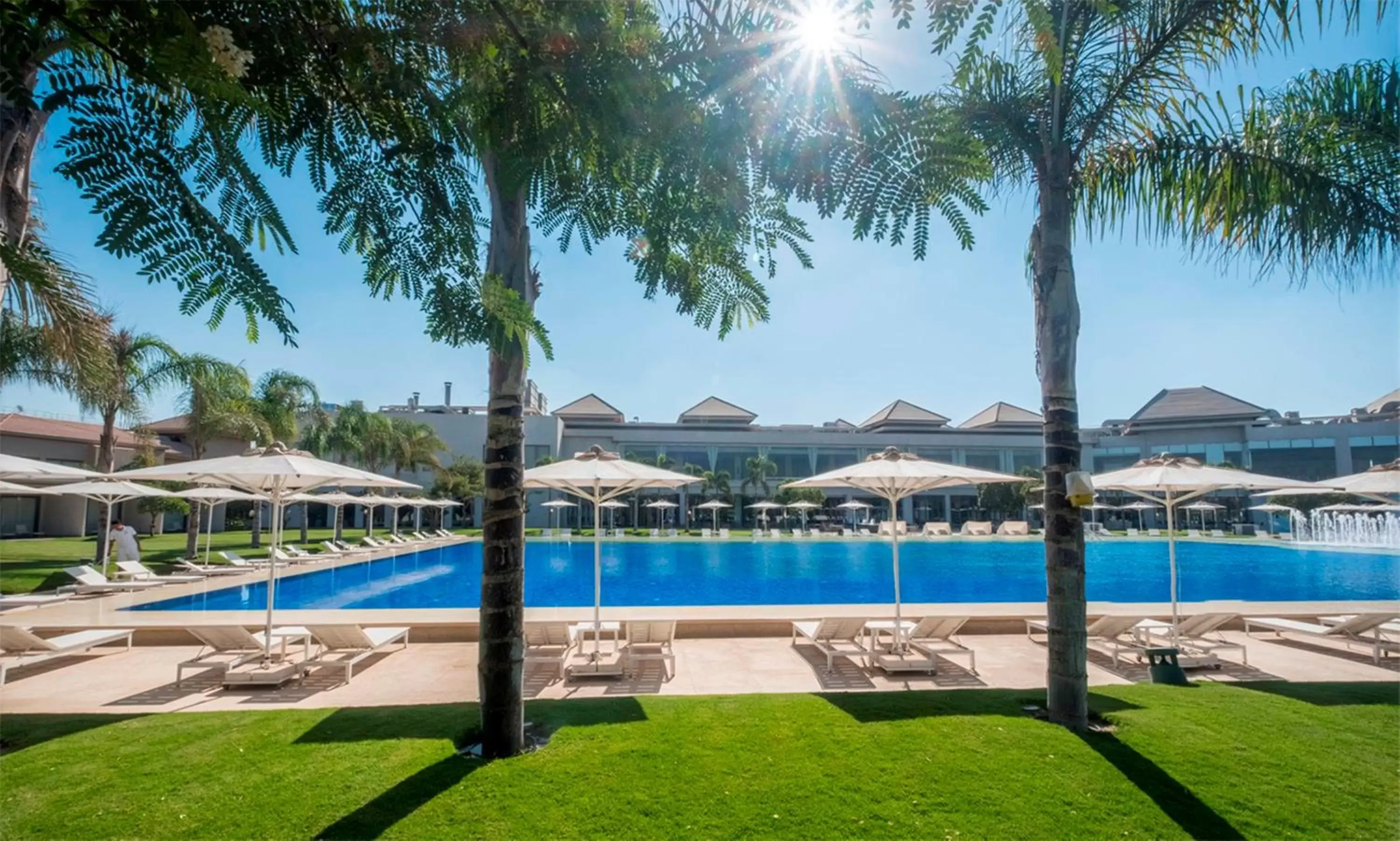 Pool view, Swimming Pool in Dusit Thani LakeView Cairo