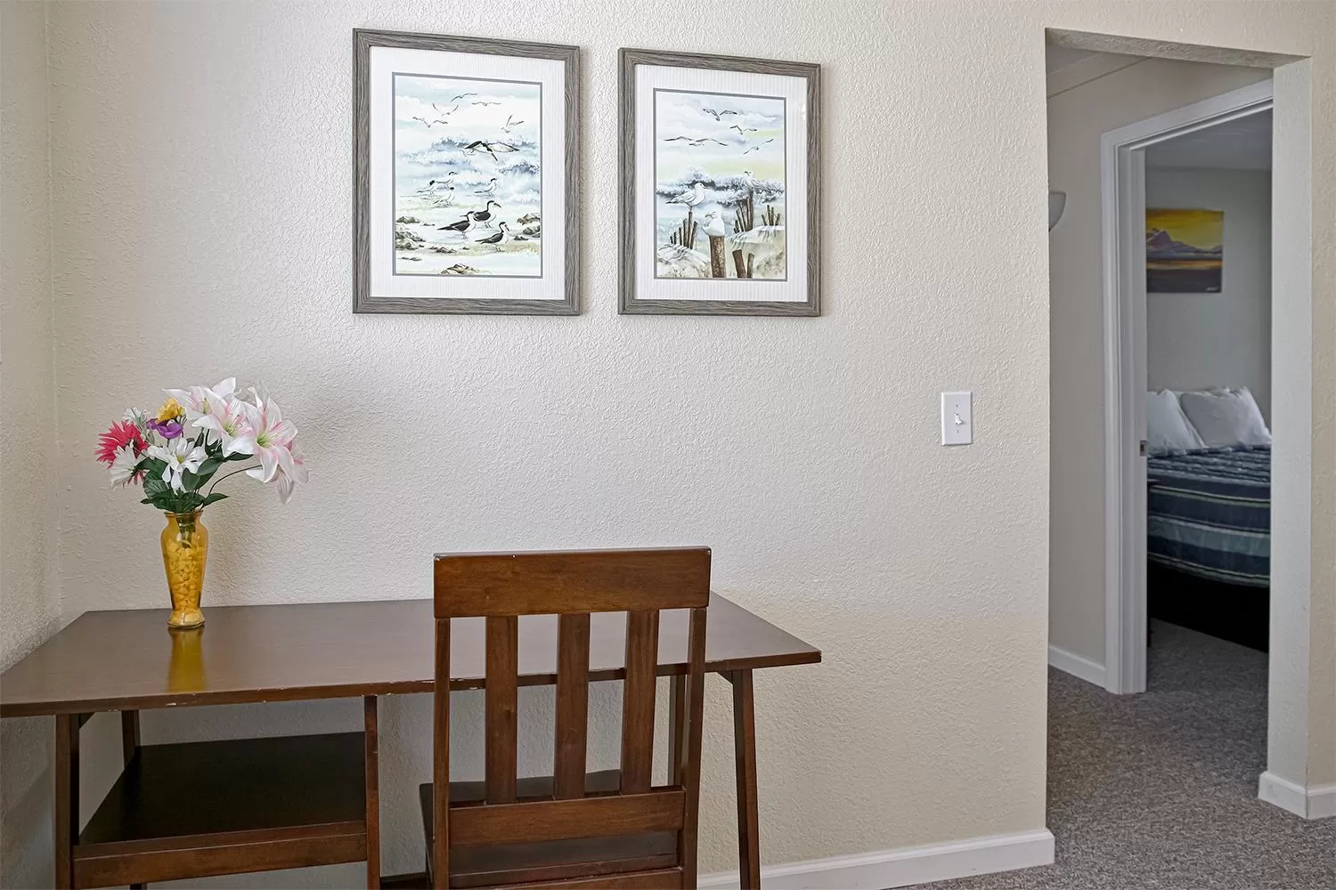 Decorative detail, Bed in Colonial Inn