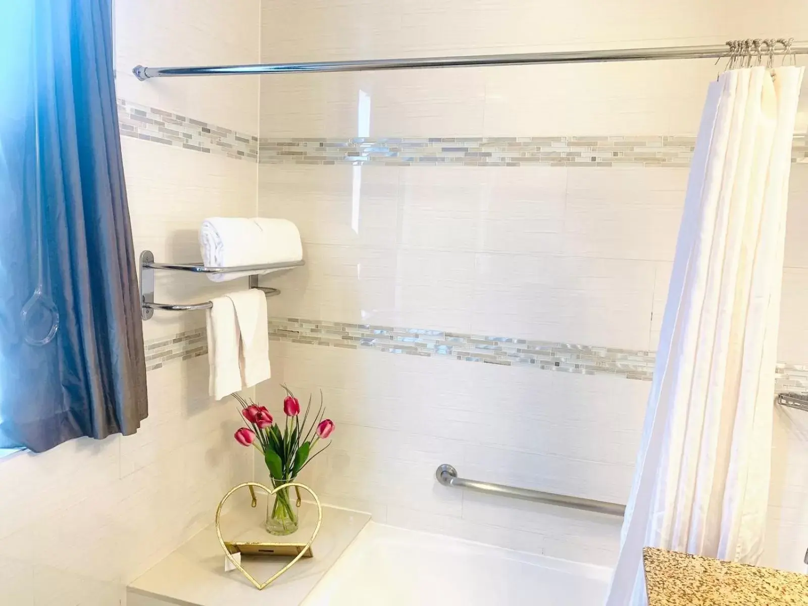 Shower, Bathroom in Madison LES Hotel