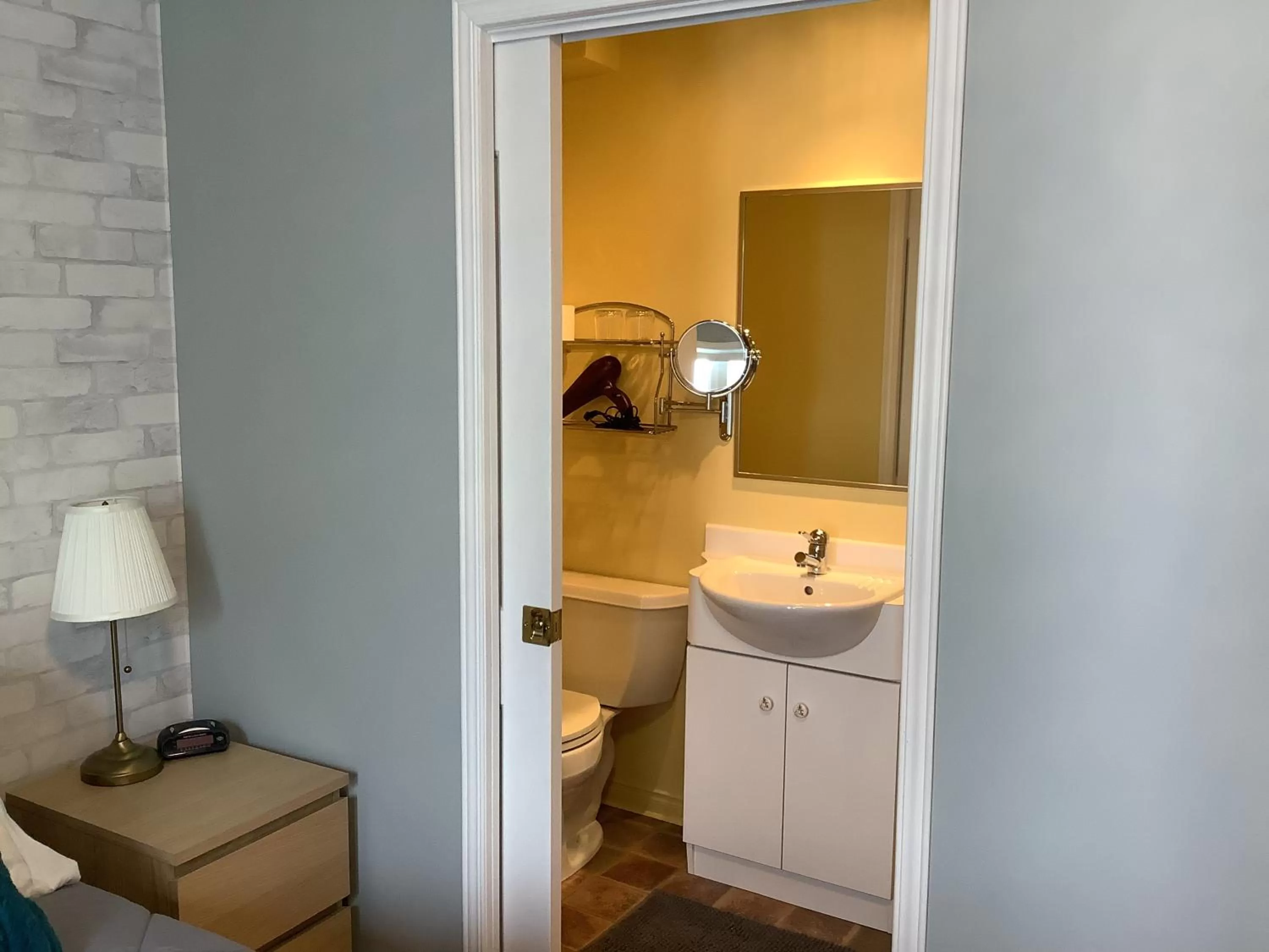 Bathroom in Les saisons du fleuve