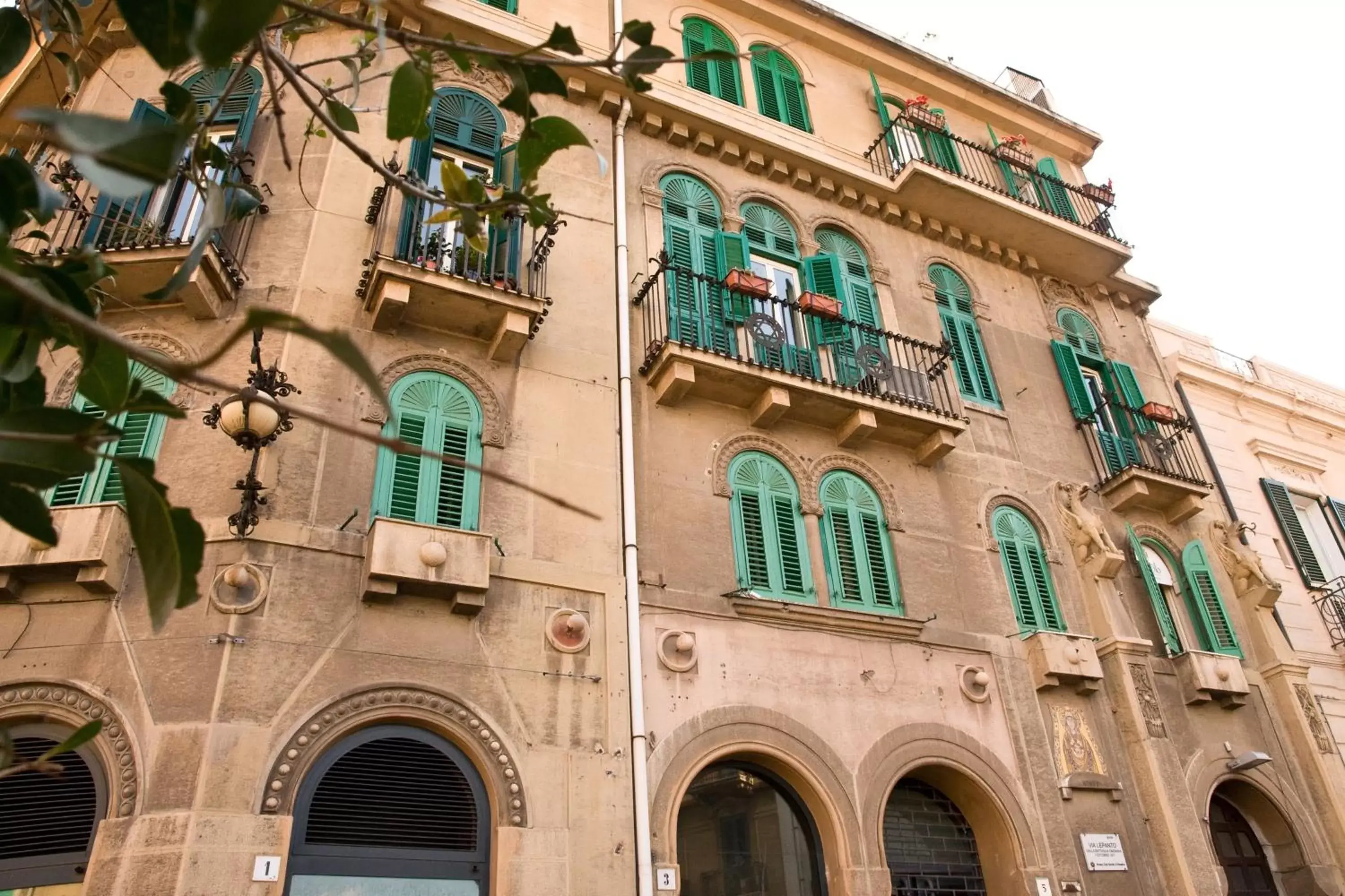 Facade/entrance, Property Building in B&B Lepanto