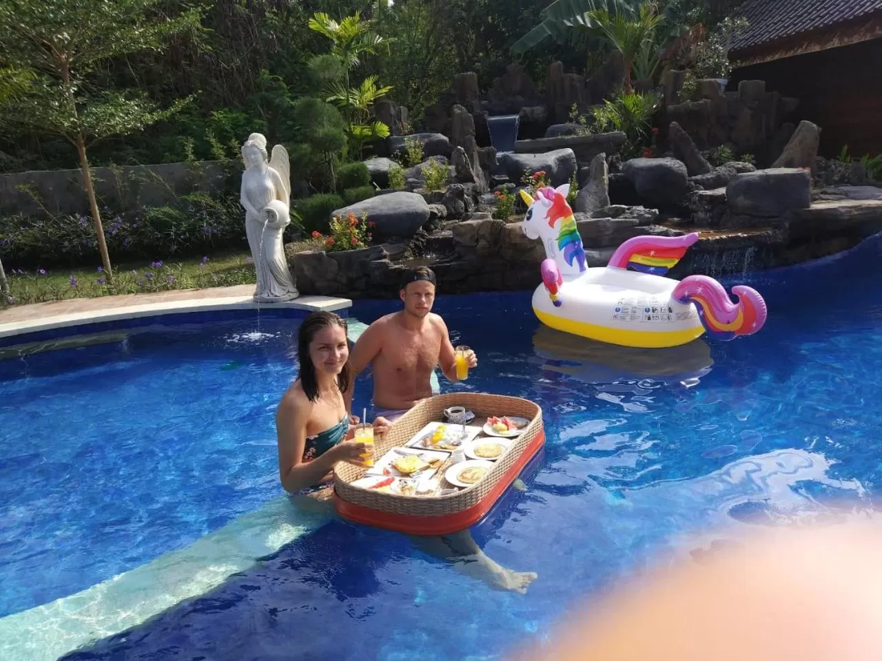 Swimming pool in Mamamia Island Villa