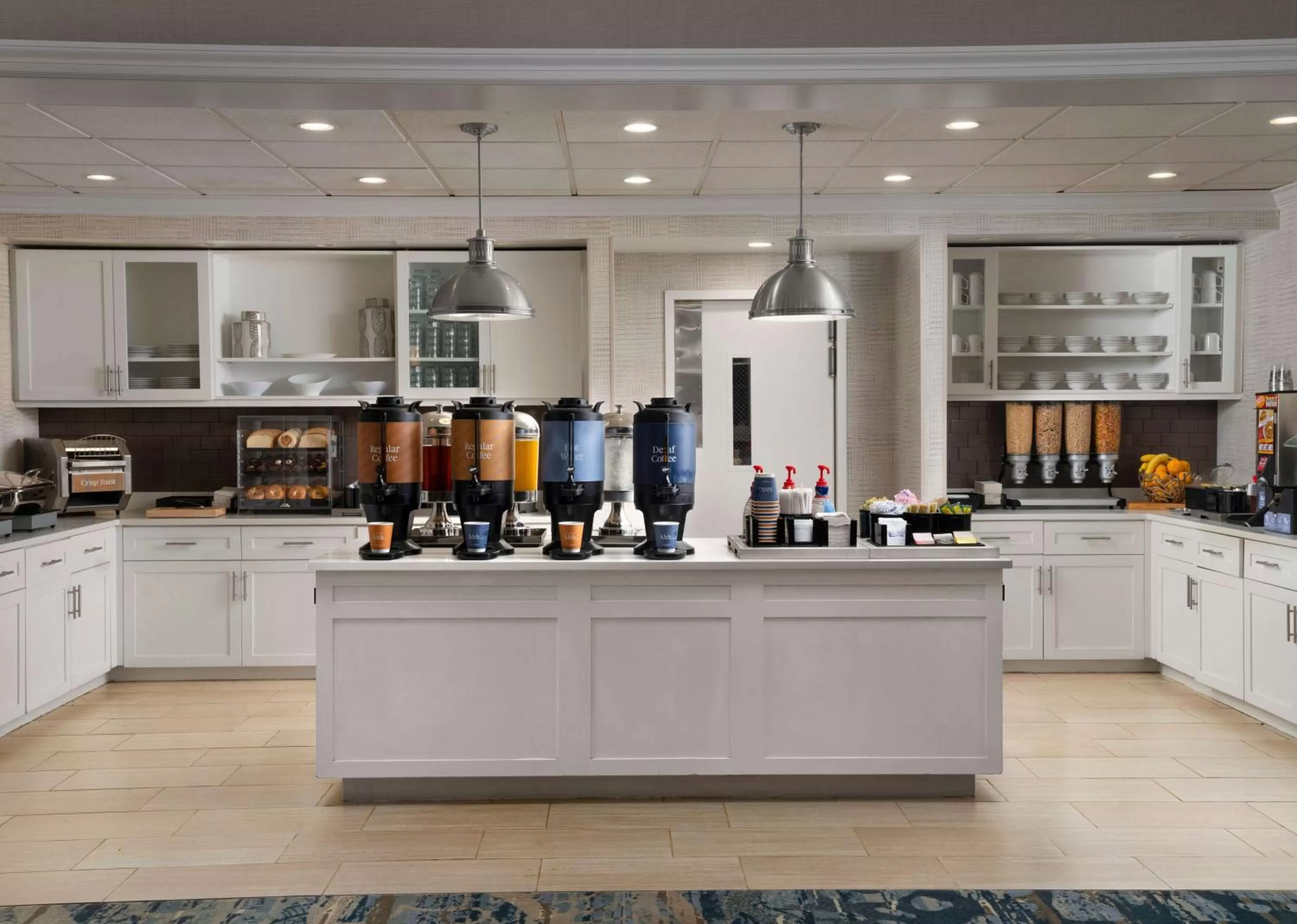 Breakfast in Homewood Suites by Hilton Somerset