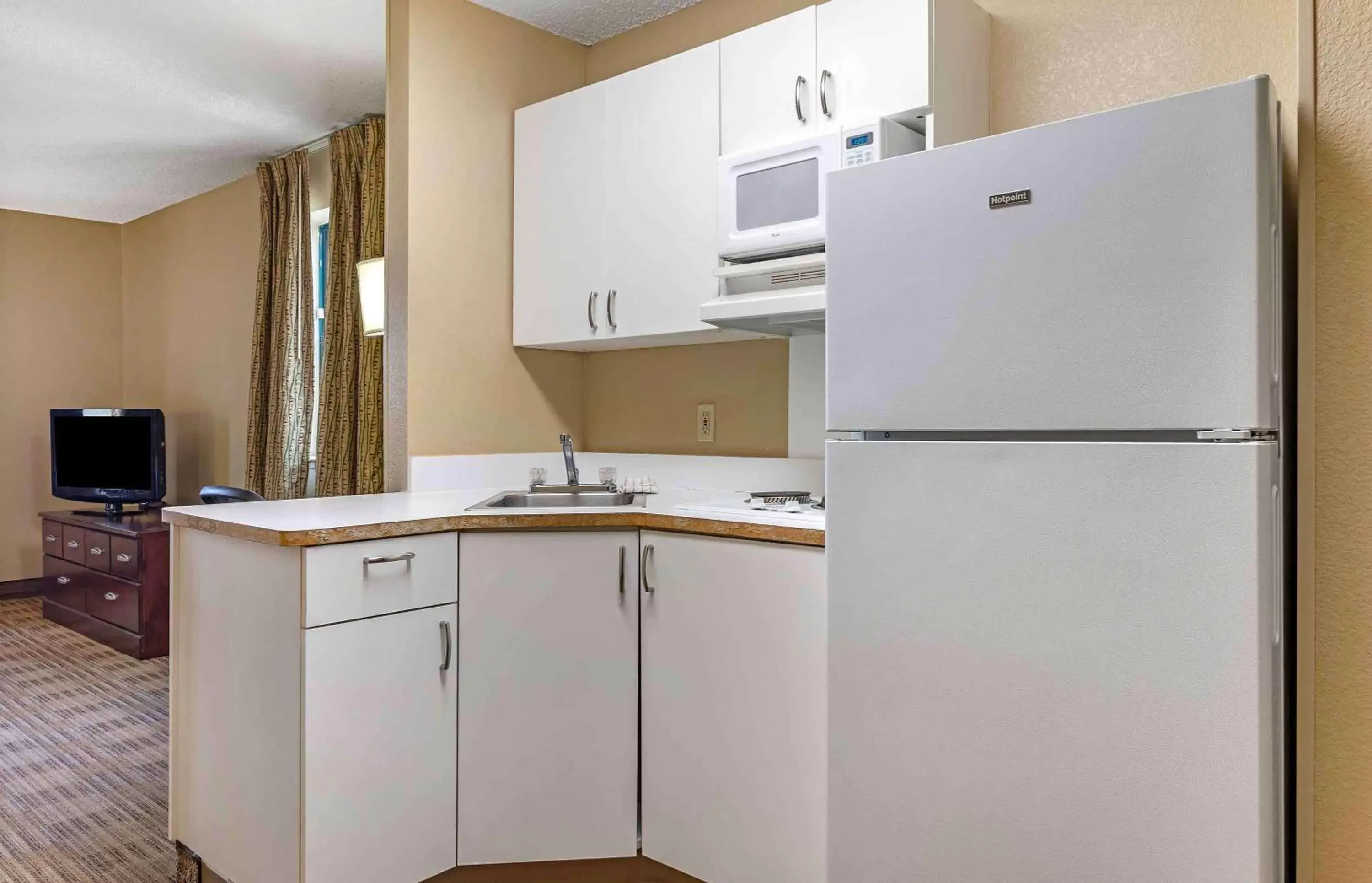 Bedroom, Kitchen/Kitchenette in Extended Stay America Suites - Amarillo - West