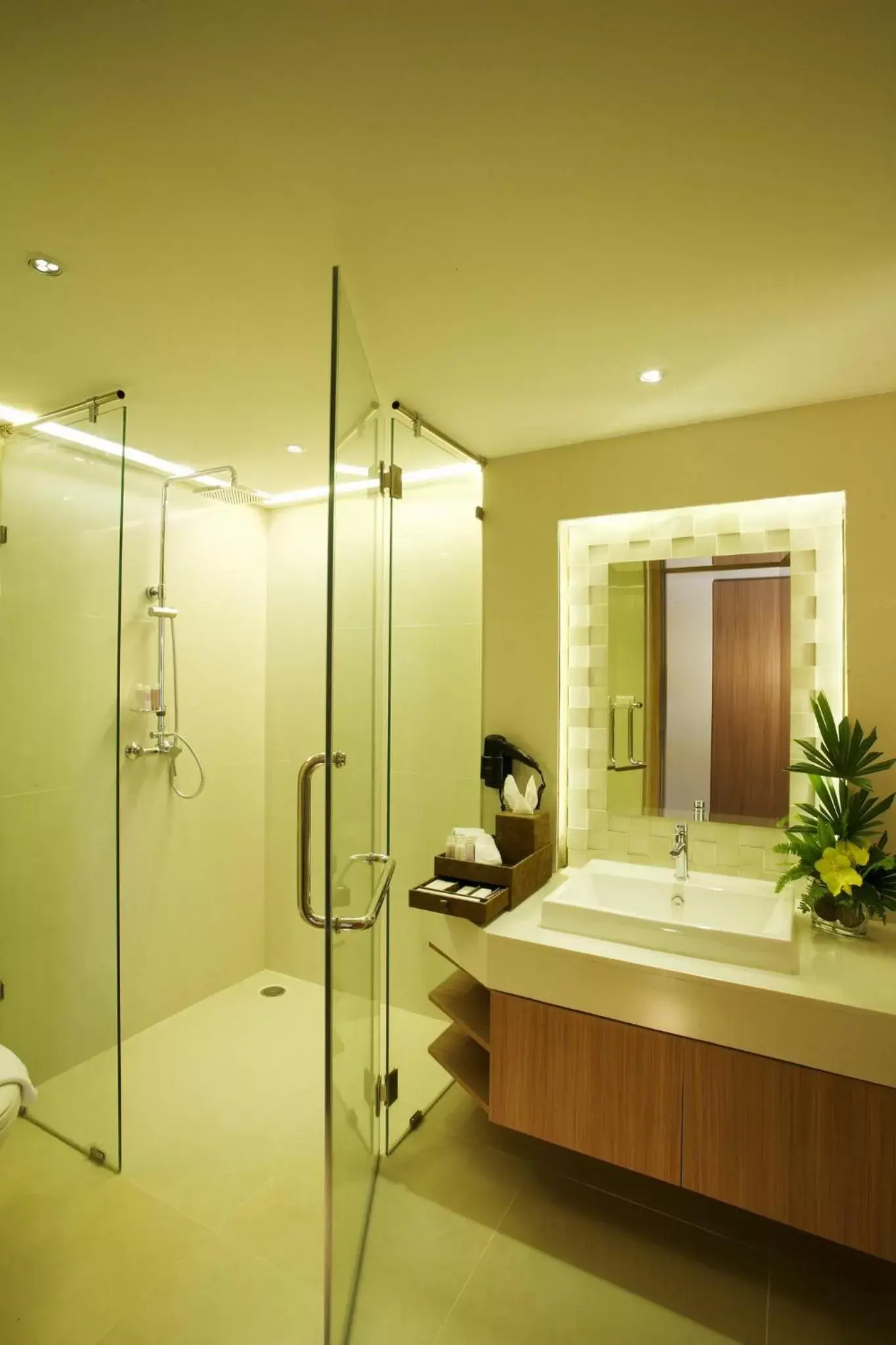 Bathroom in Centara Pattaya Hotel