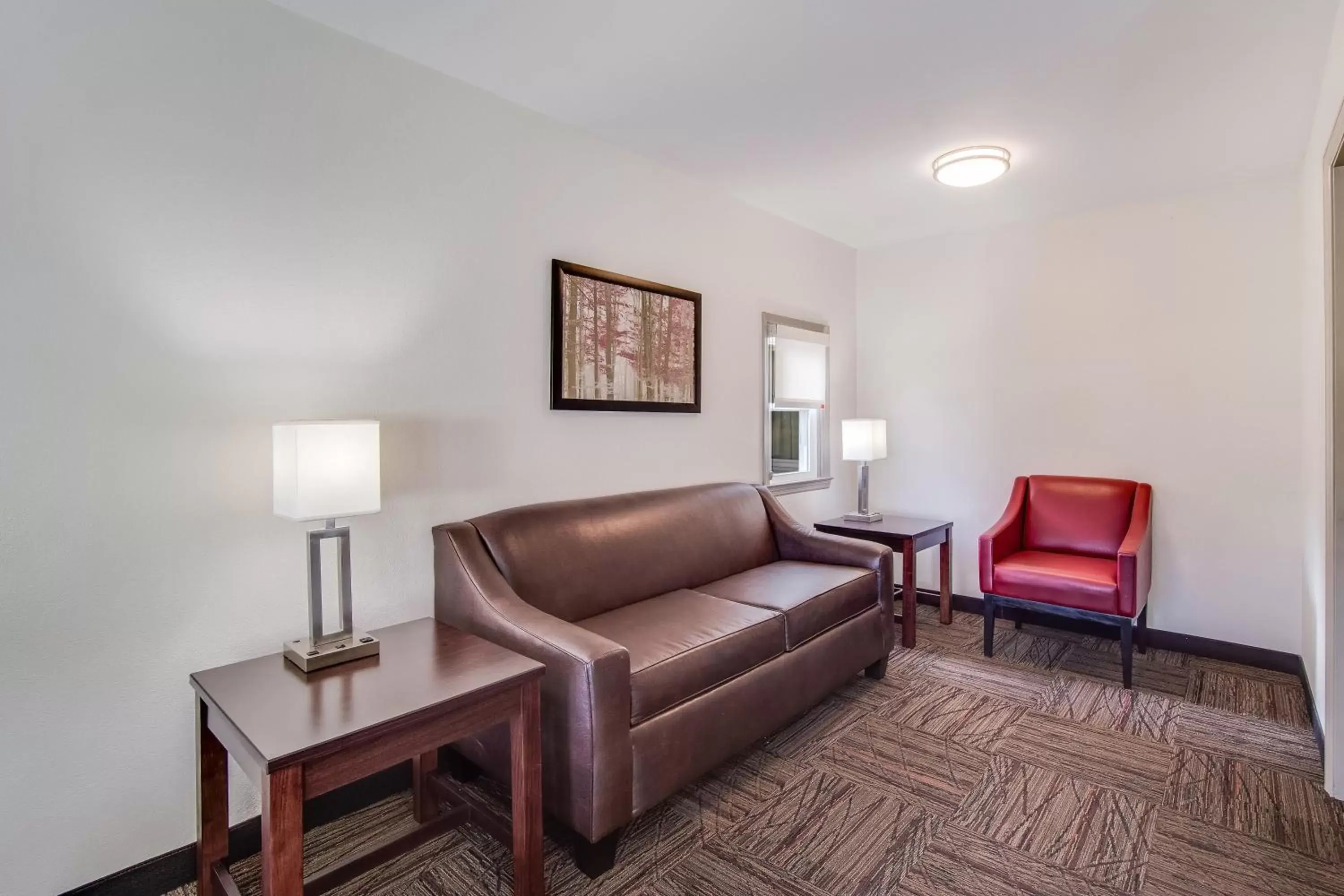 Lobby or reception, Seating Area in Red Roof Inn St George, SC