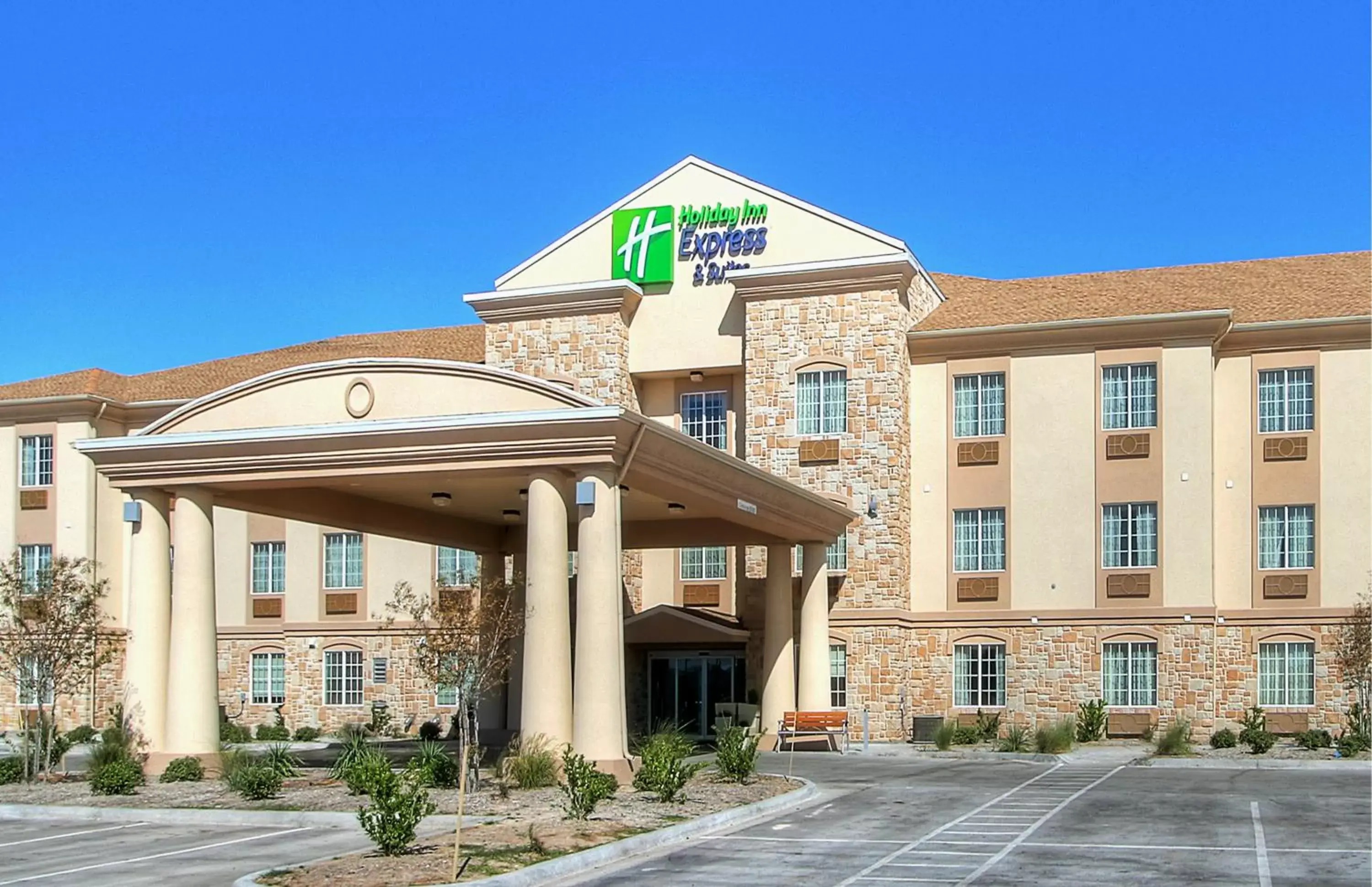 Property Building in Holiday Inn Express & Suites Pecos, an IHG Hotel