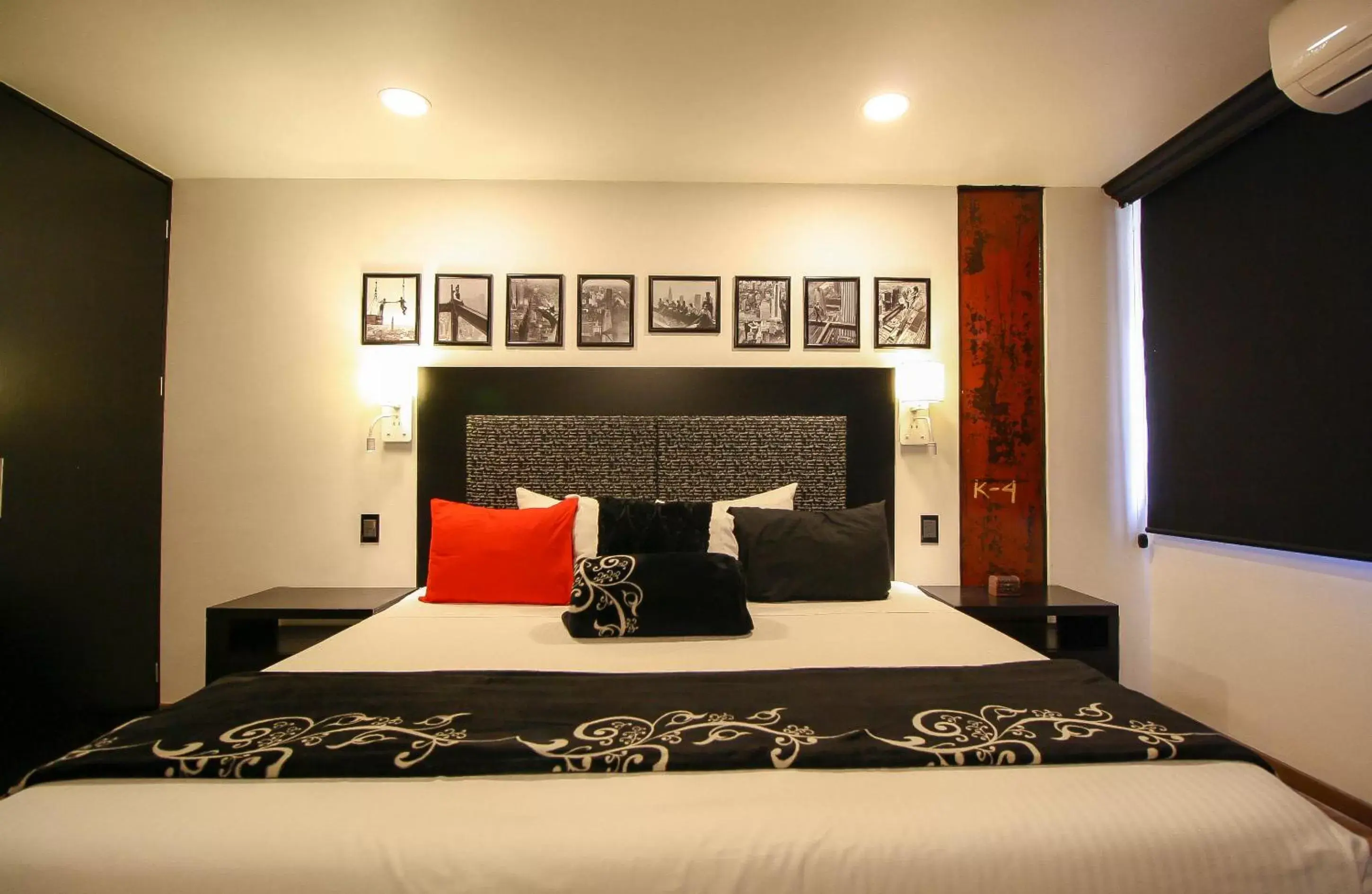 Bedroom in Hotel Black Mexico City