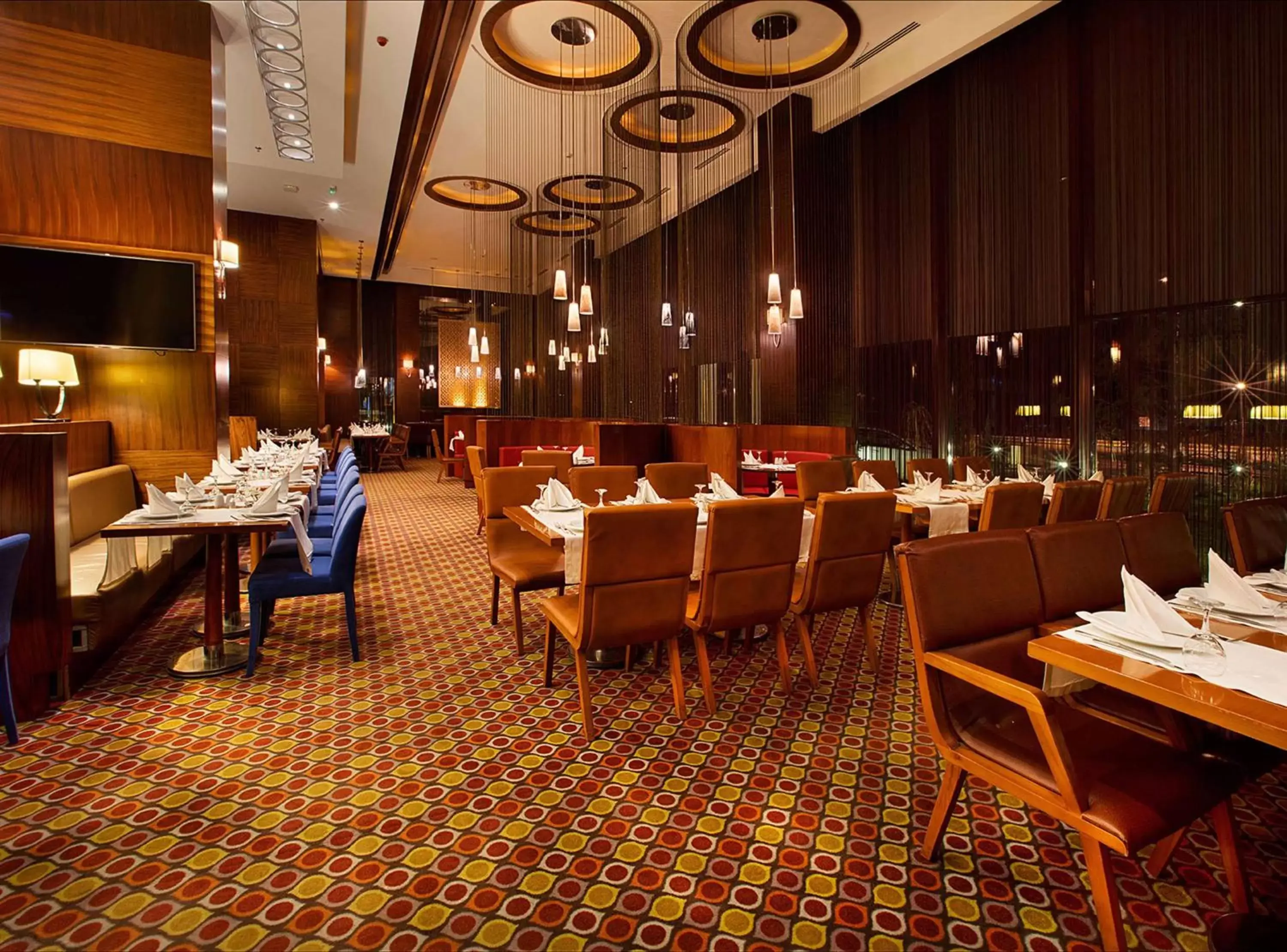 Restaurant/places to eat in Doubletree by Hilton Van Restaurant/places to eat in Doubletree by Hilton Van