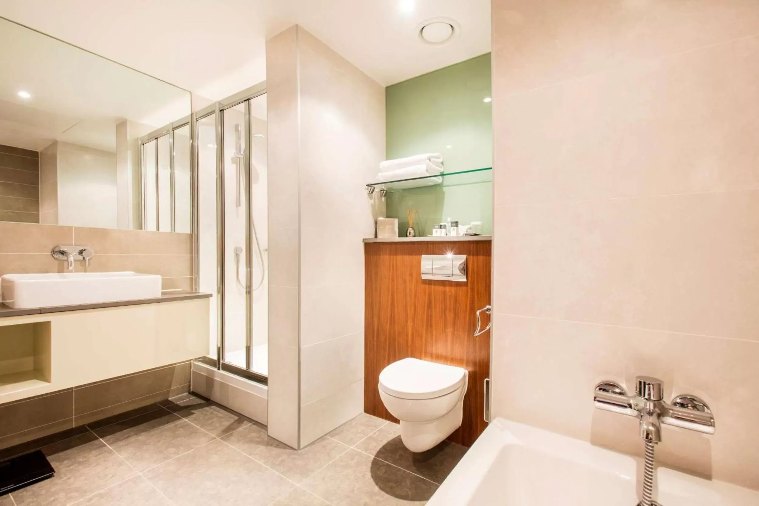 Bathroom in DoubleTree by Hilton Leeds