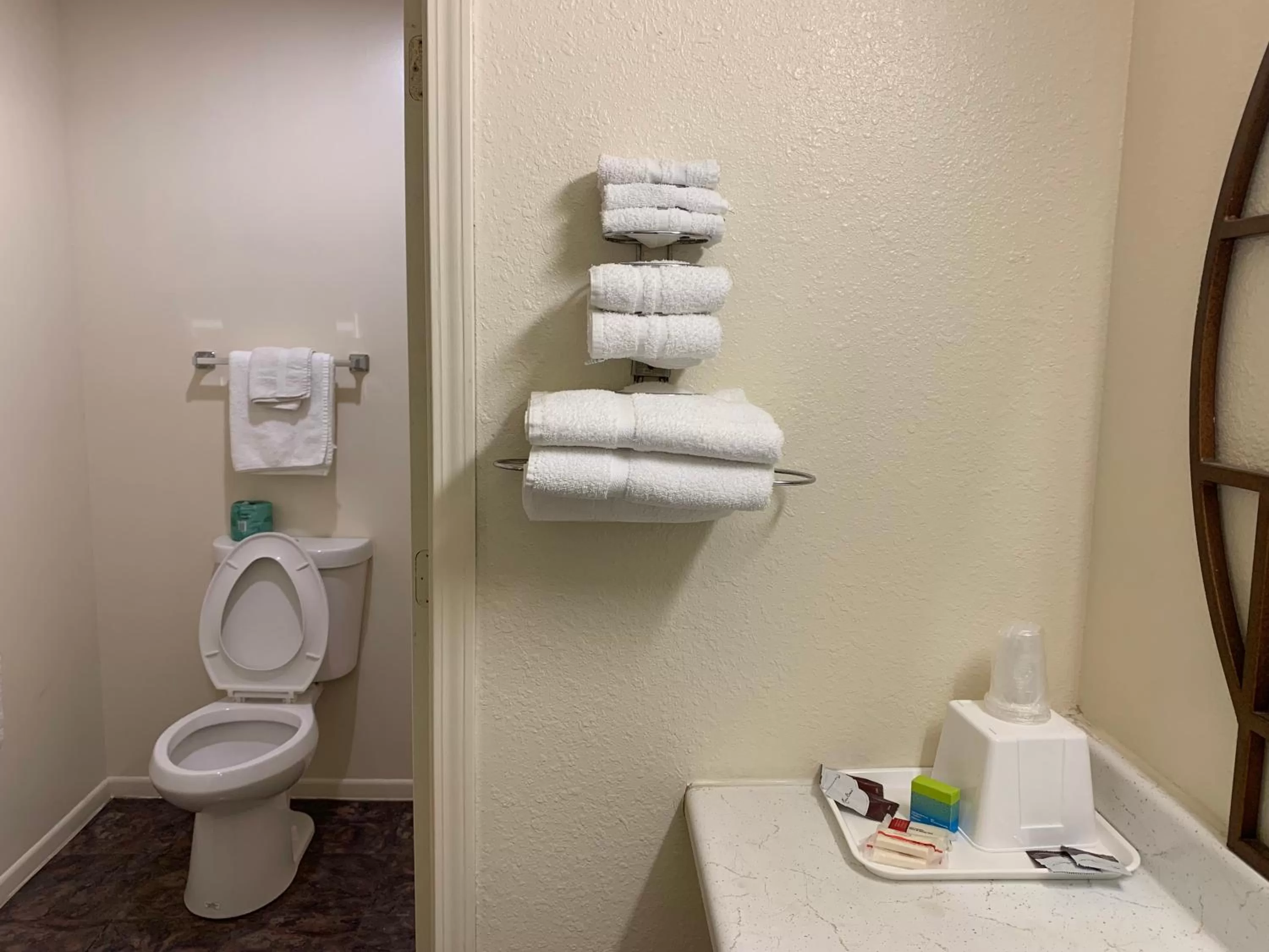 Toilet in Economy Inn