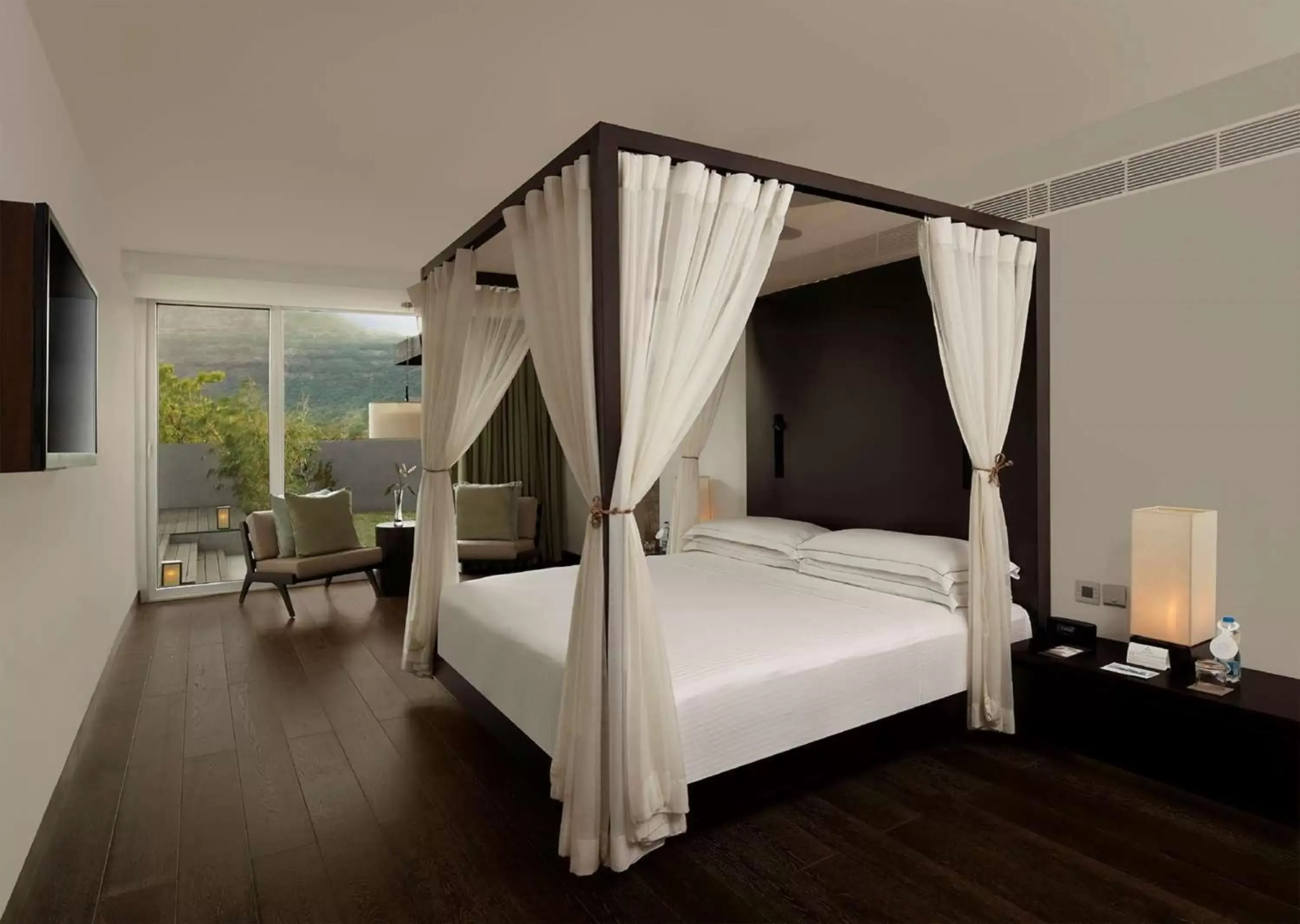 Bed in Hilton Shillim Estate Retreat and Spa