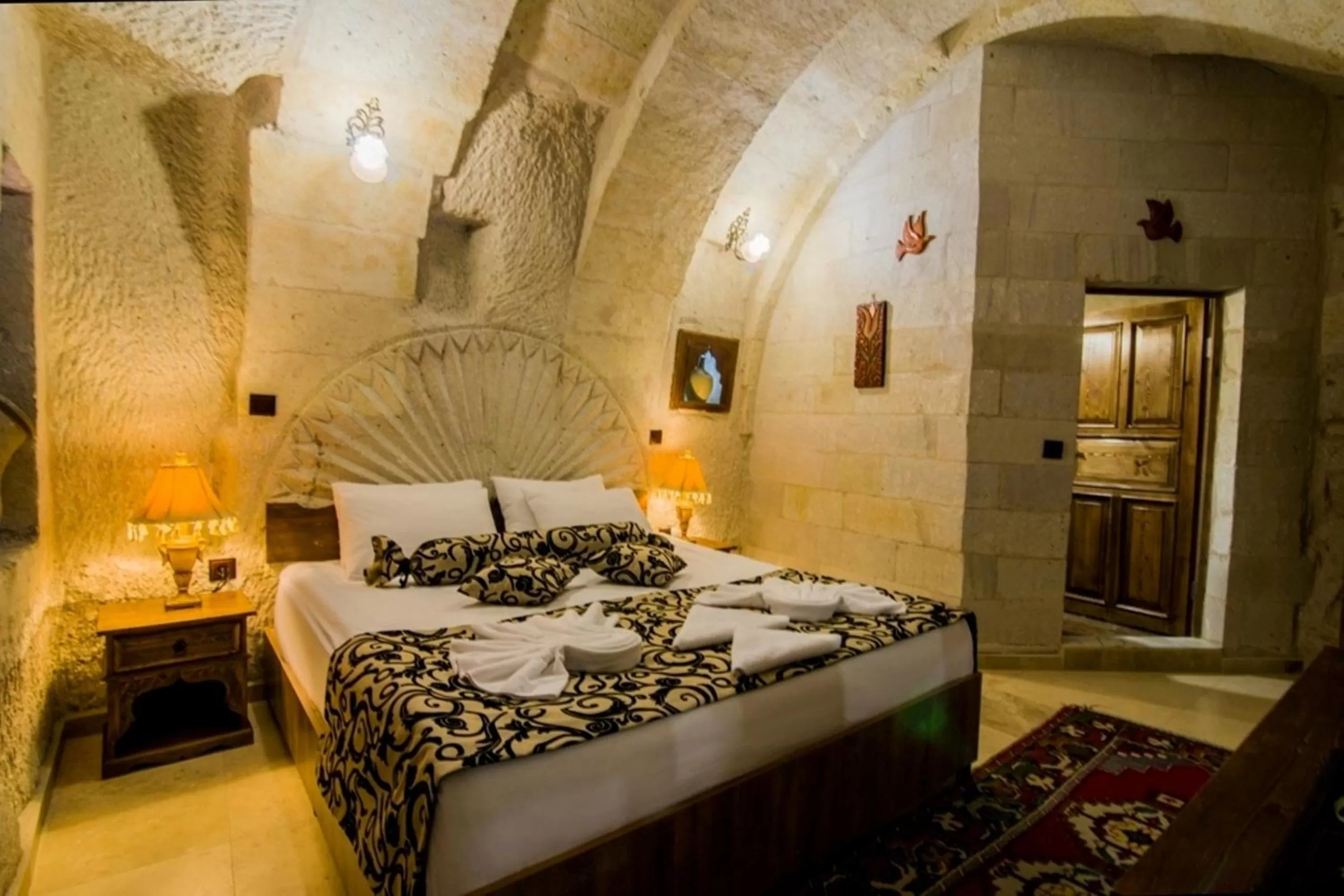 Photo of the whole room, Bed in Historical Goreme House
