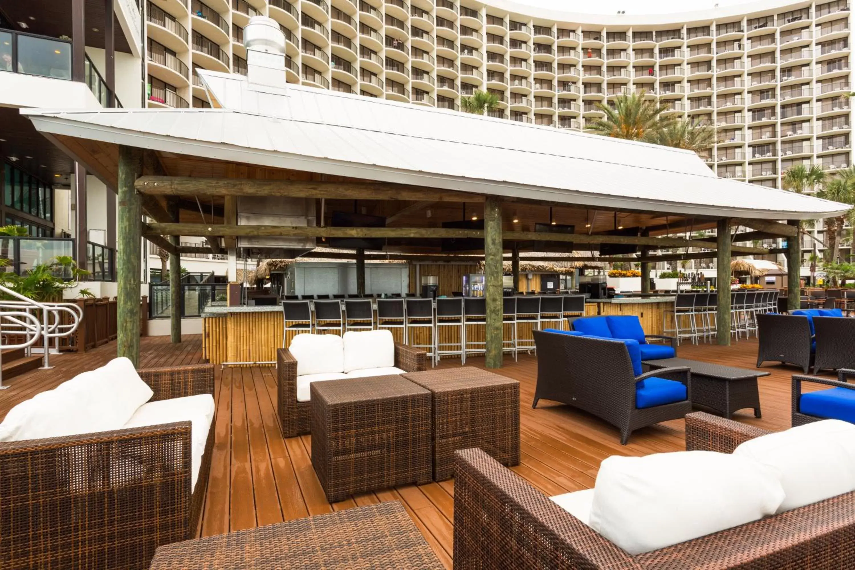 Lounge or bar, Lounge/Bar in Holiday Inn Resort Panama City Beach - Beachfront, an IHG Hotel