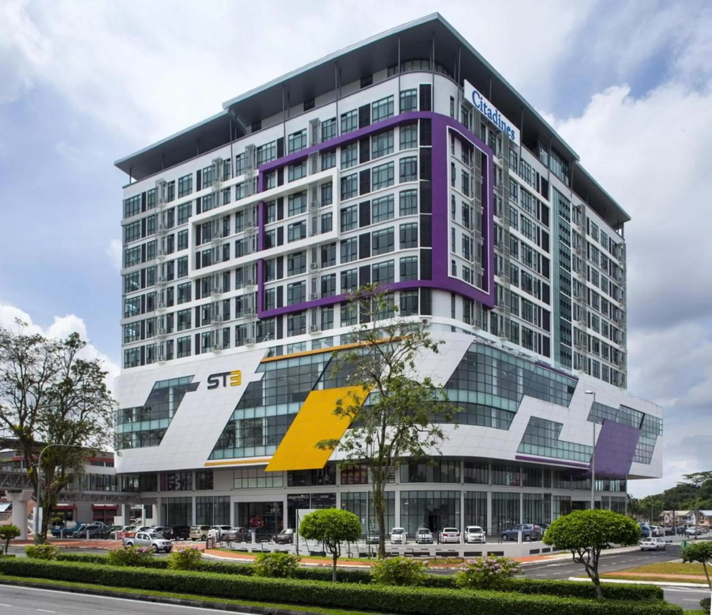 Facade/entrance, Property Building in Citadines Uplands Kuching