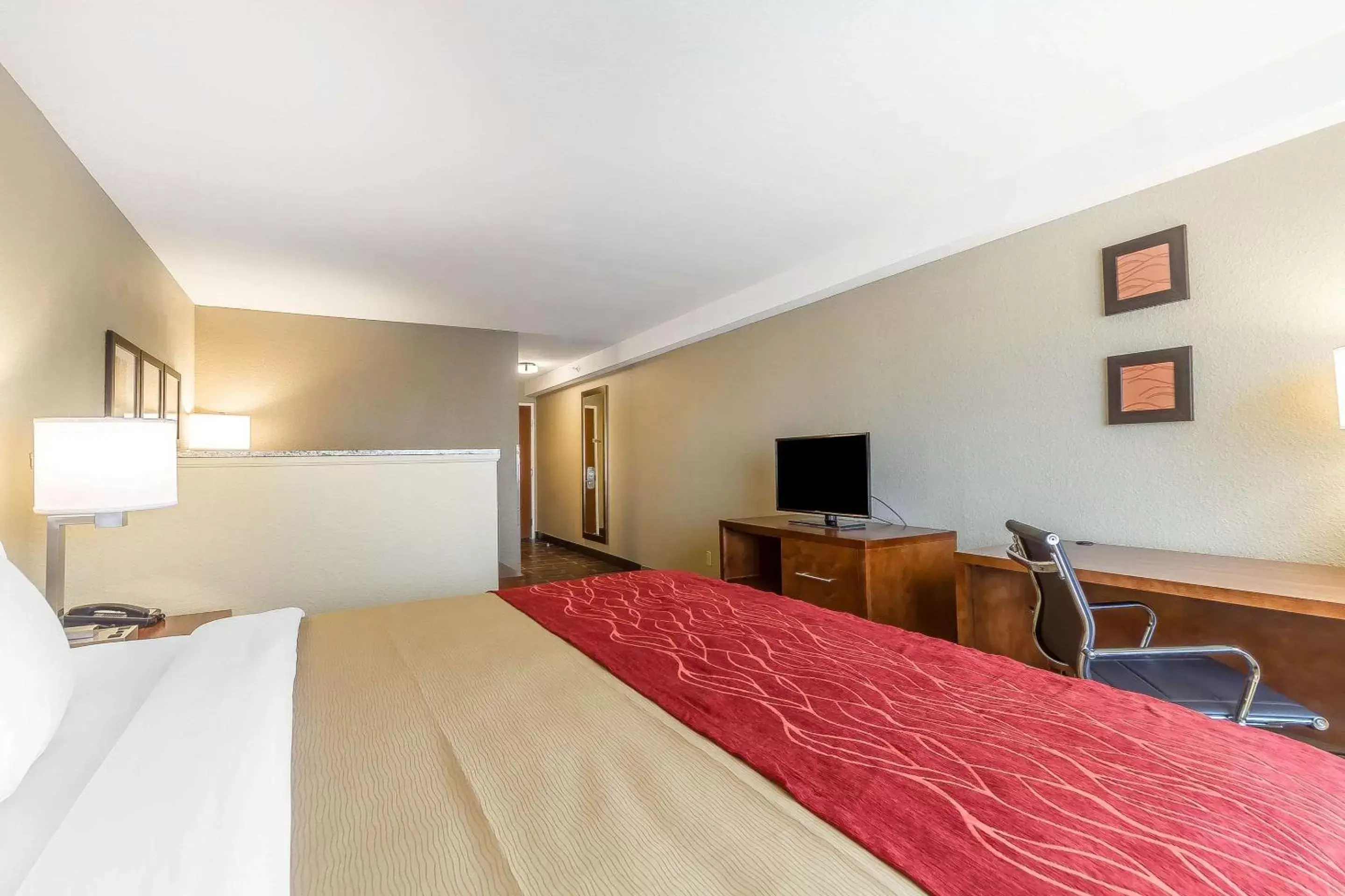 King Suite - Non-Smoking in Comfort Inn & Suites Rocklin King Suite - Non-Smoking in Comfort Inn & Suites Rocklin