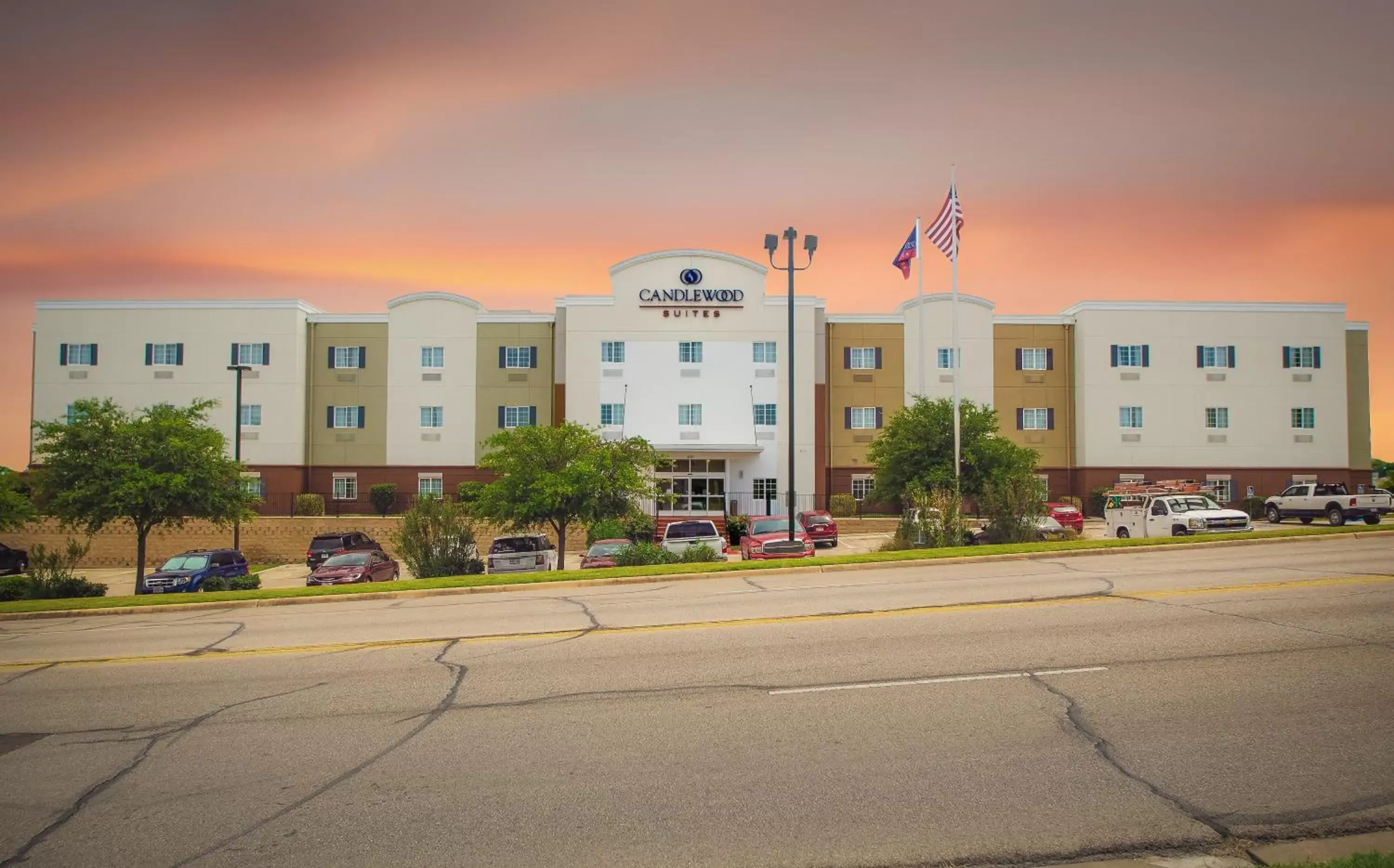 Property Building in Candlewood Suites Temple, an IHG Hotel