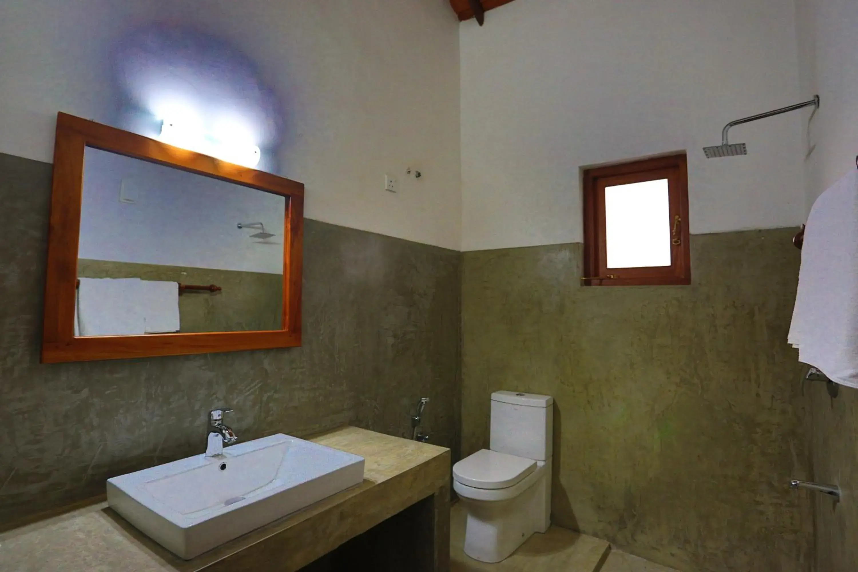 Bathroom in Hanthana House