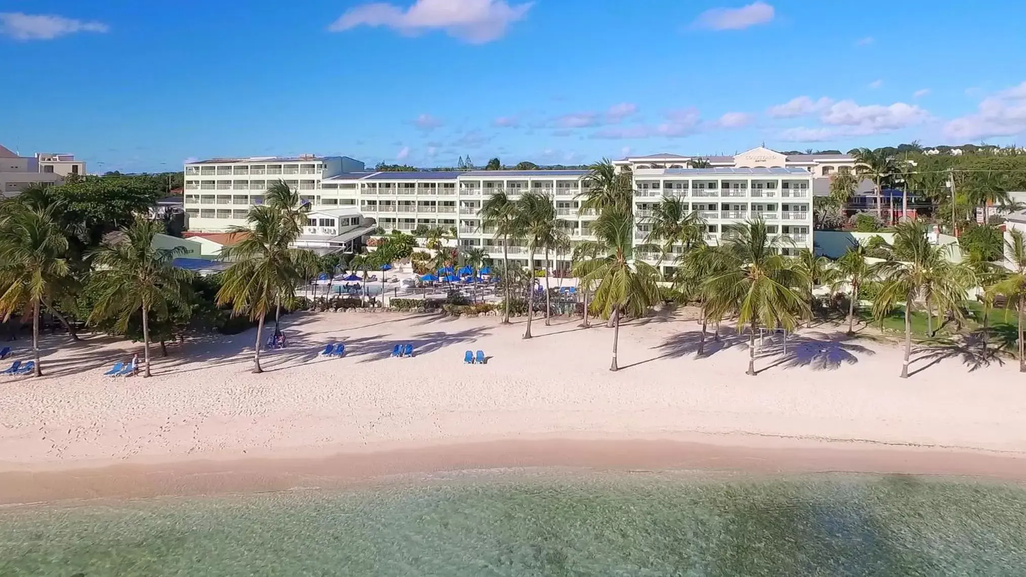 Property building, Bird's-eye View in Coconut Court Beach Hotel