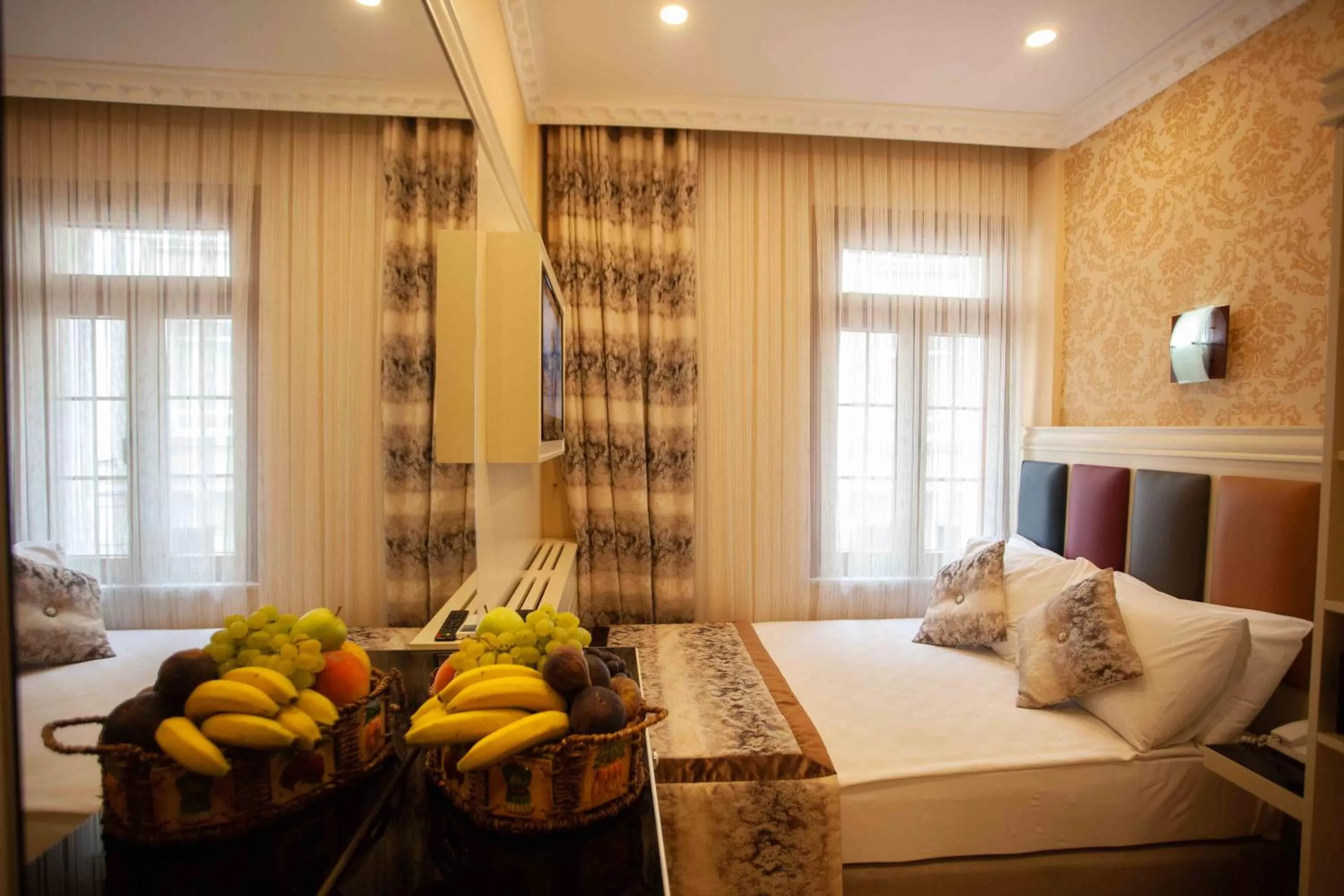 Bed in Best Nobel Hotel