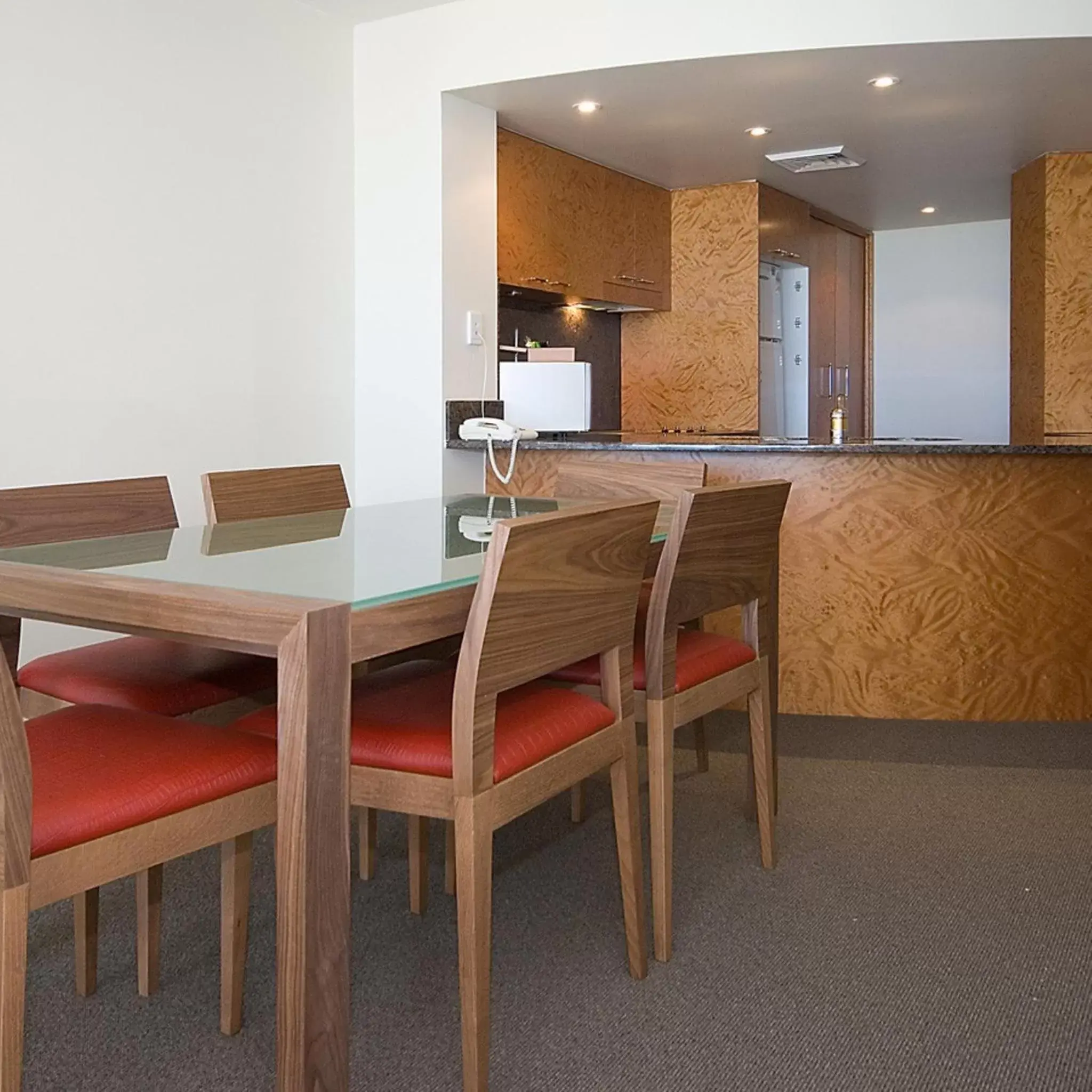 Kitchen or kitchenette, Dining Area in Mantra Zanzibar