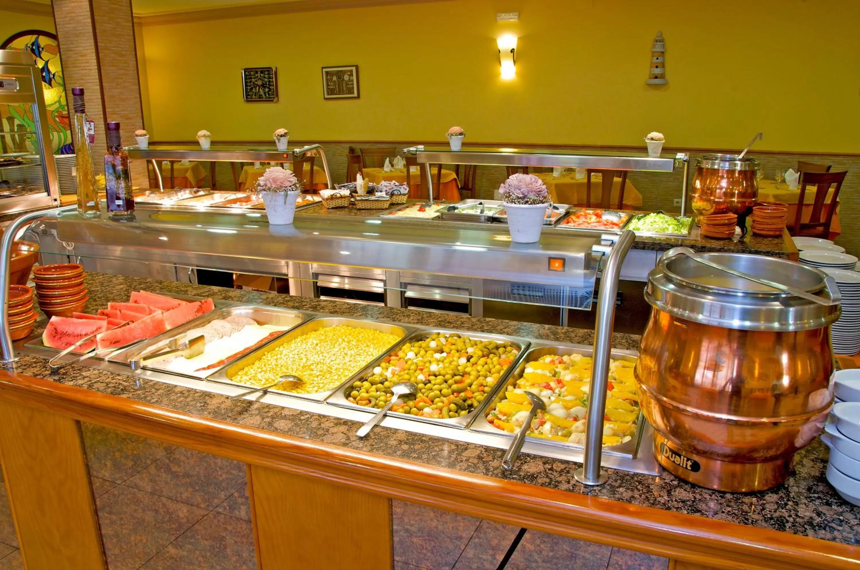 Restaurant/places to eat in Ona Las Rampas