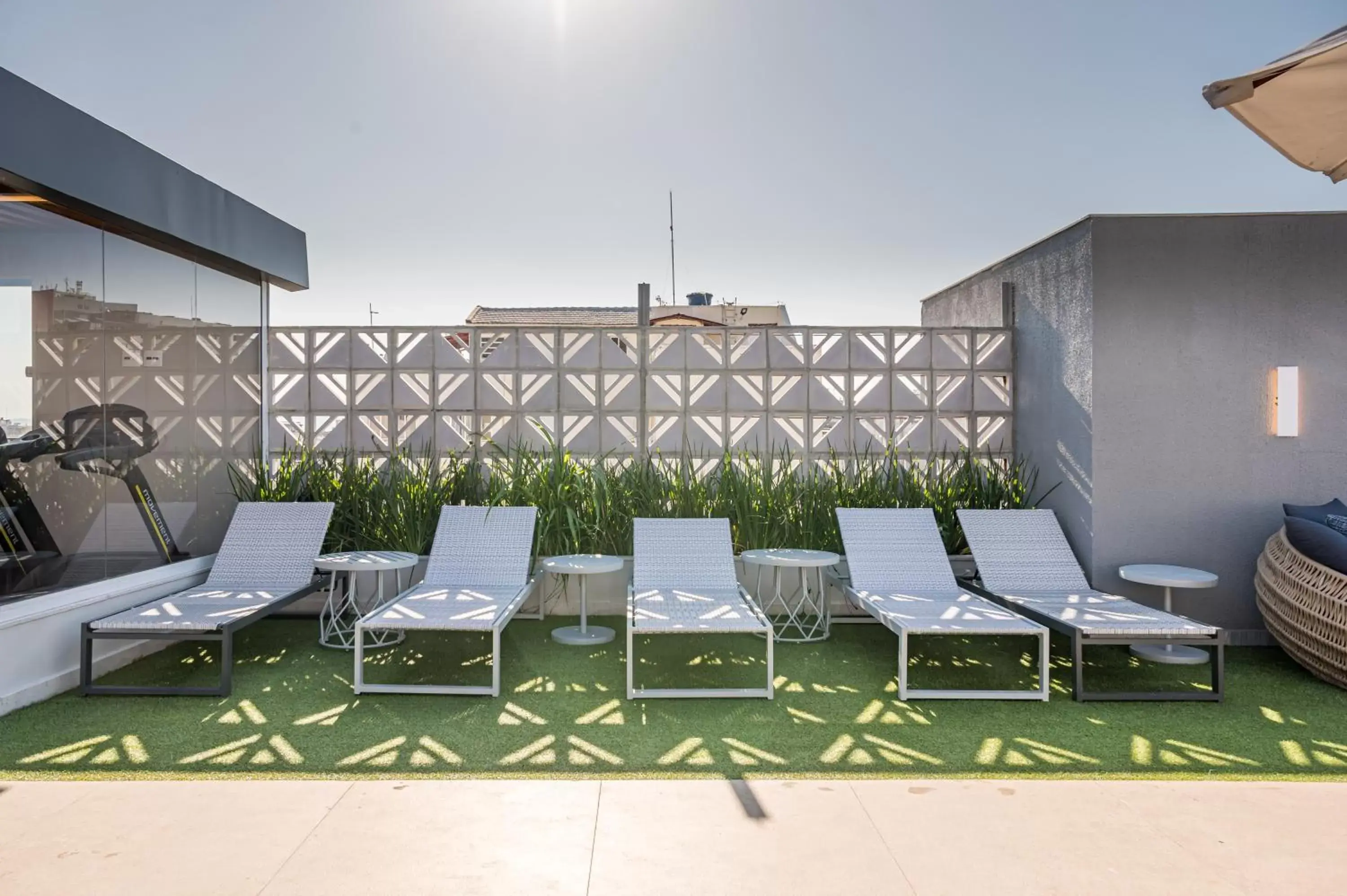 Swimming pool in Royal Regency Palace Hotel