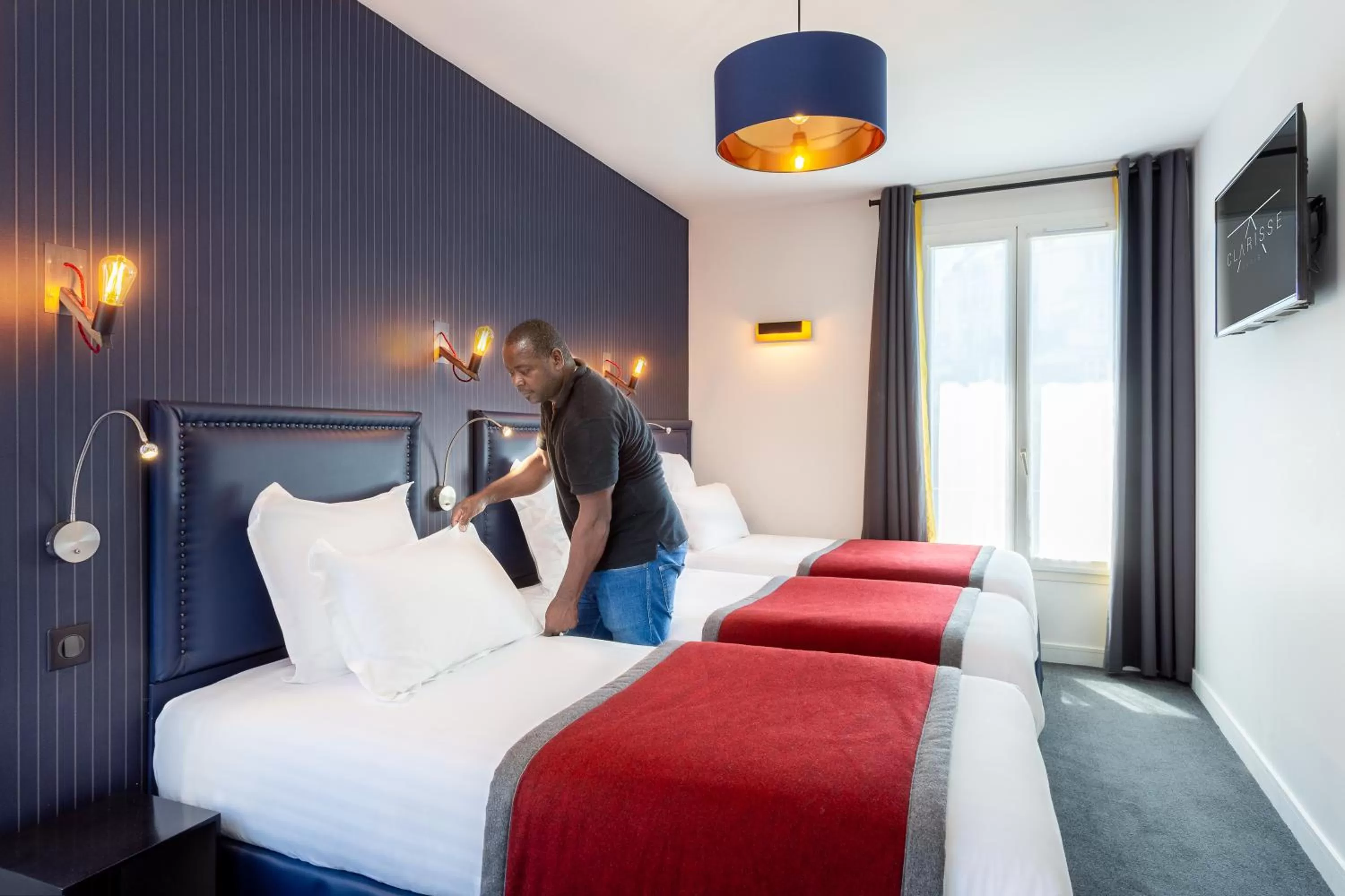 Photo of the whole room, Bed in Hôtel Clarisse