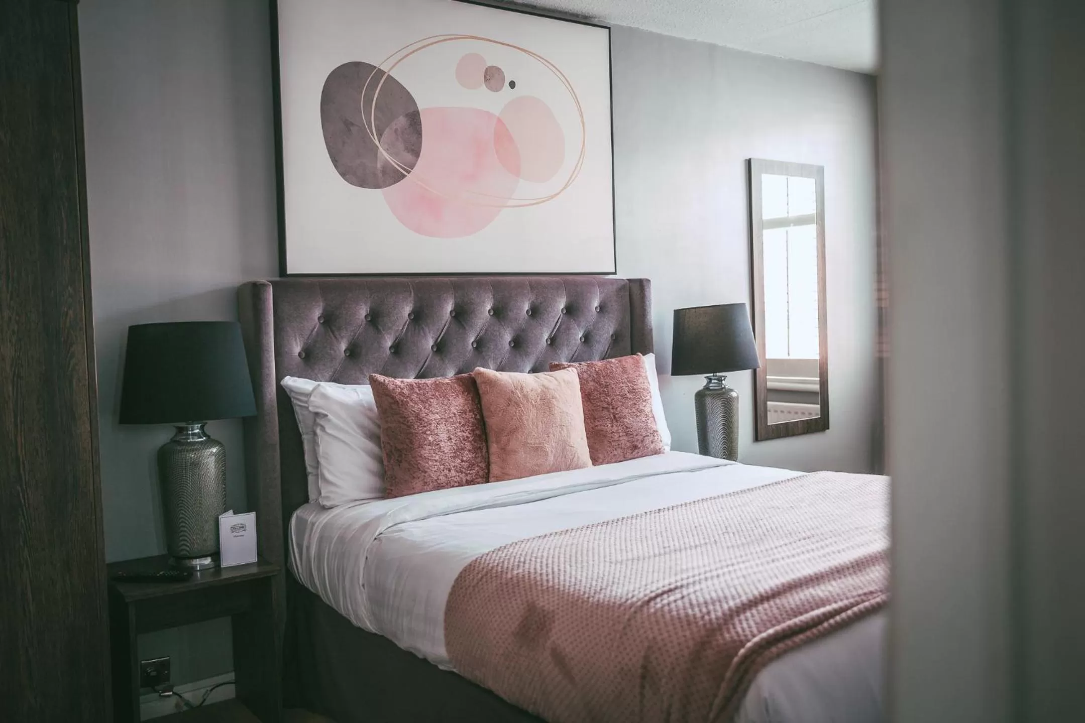 Bed in Rose & Crown Inn