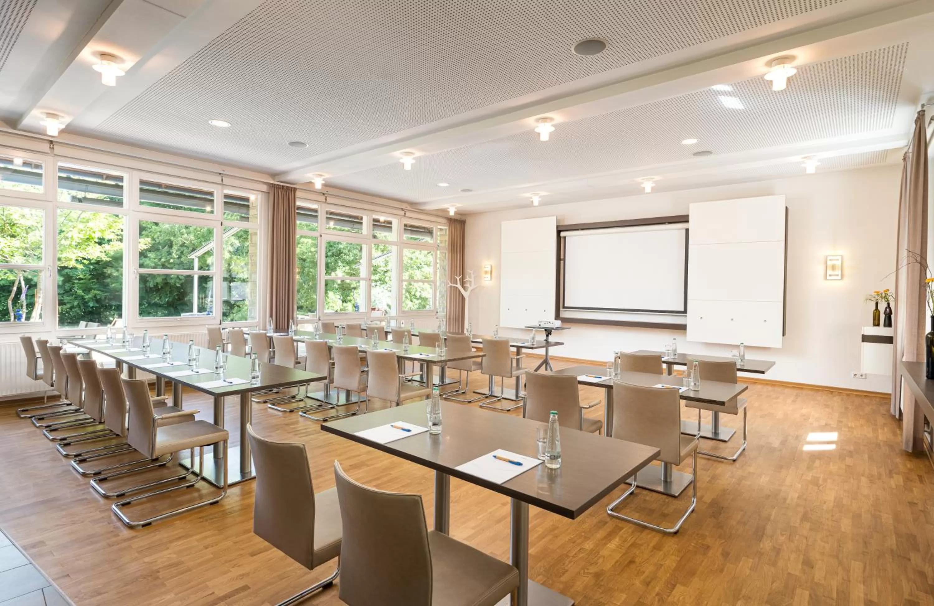 Meeting/conference room in Flussbett Hotel