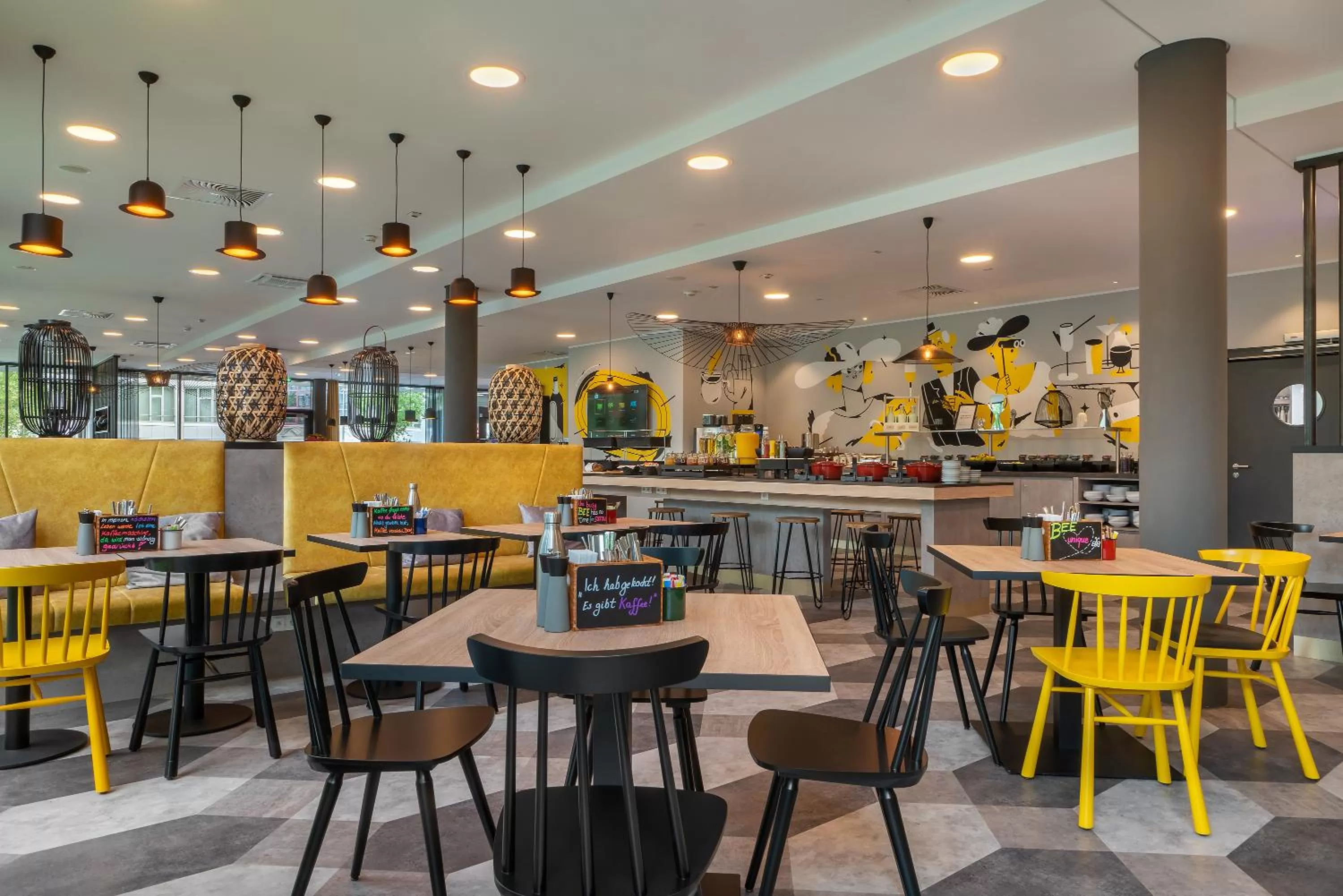 Restaurant/places to eat in Holiday Inn - the niu, Fury Aschheim Messe by IHG