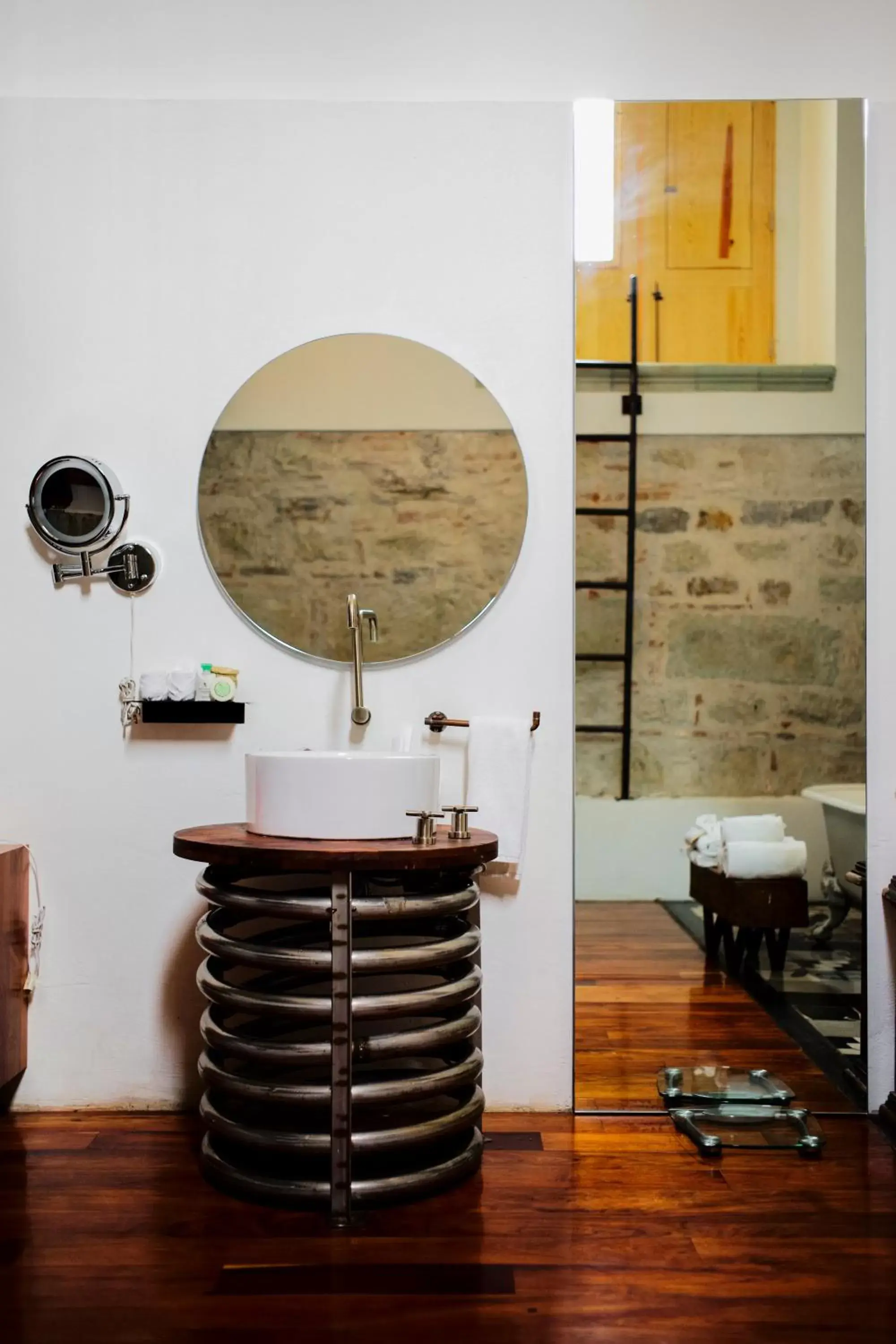 Photo of the whole room, Bathroom in Hotel Los Amantes